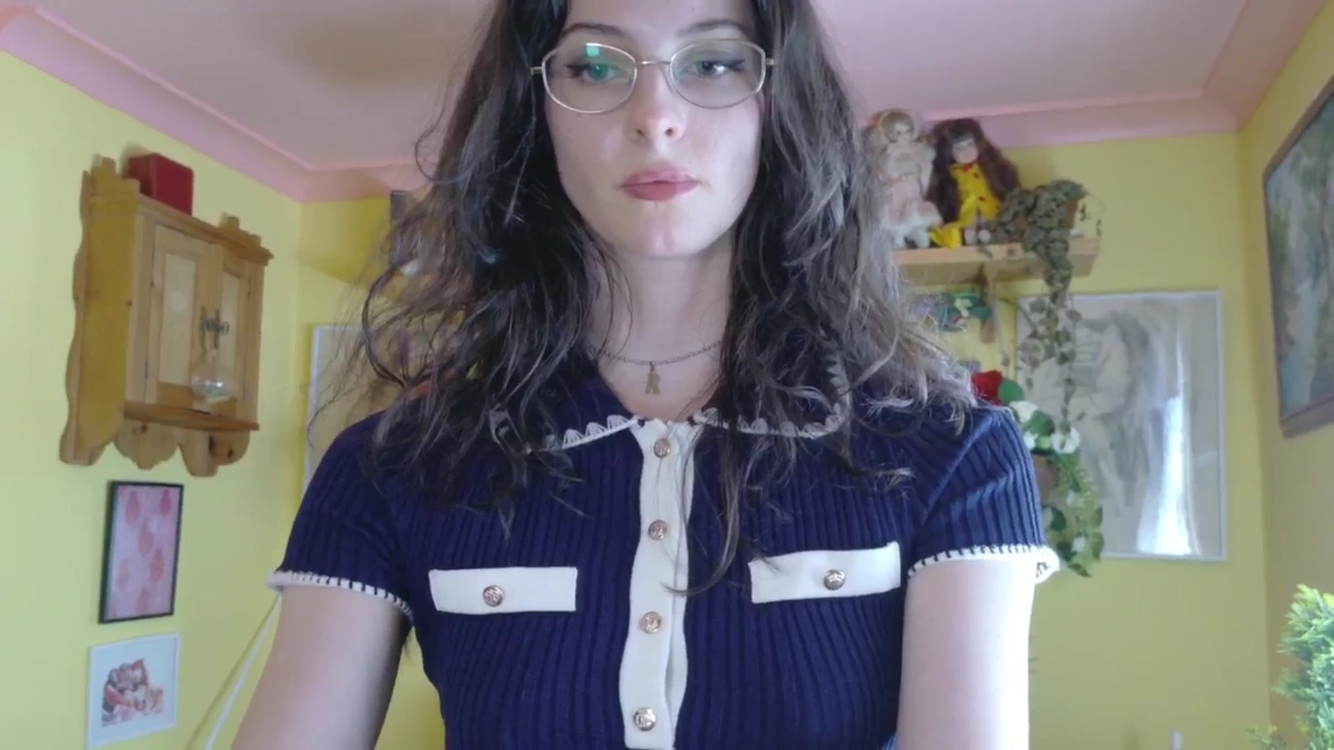Gallery image thumbnail from porcelaincity's myfreecams stream on, 08/25/2025, 14:45 image 9 of 20