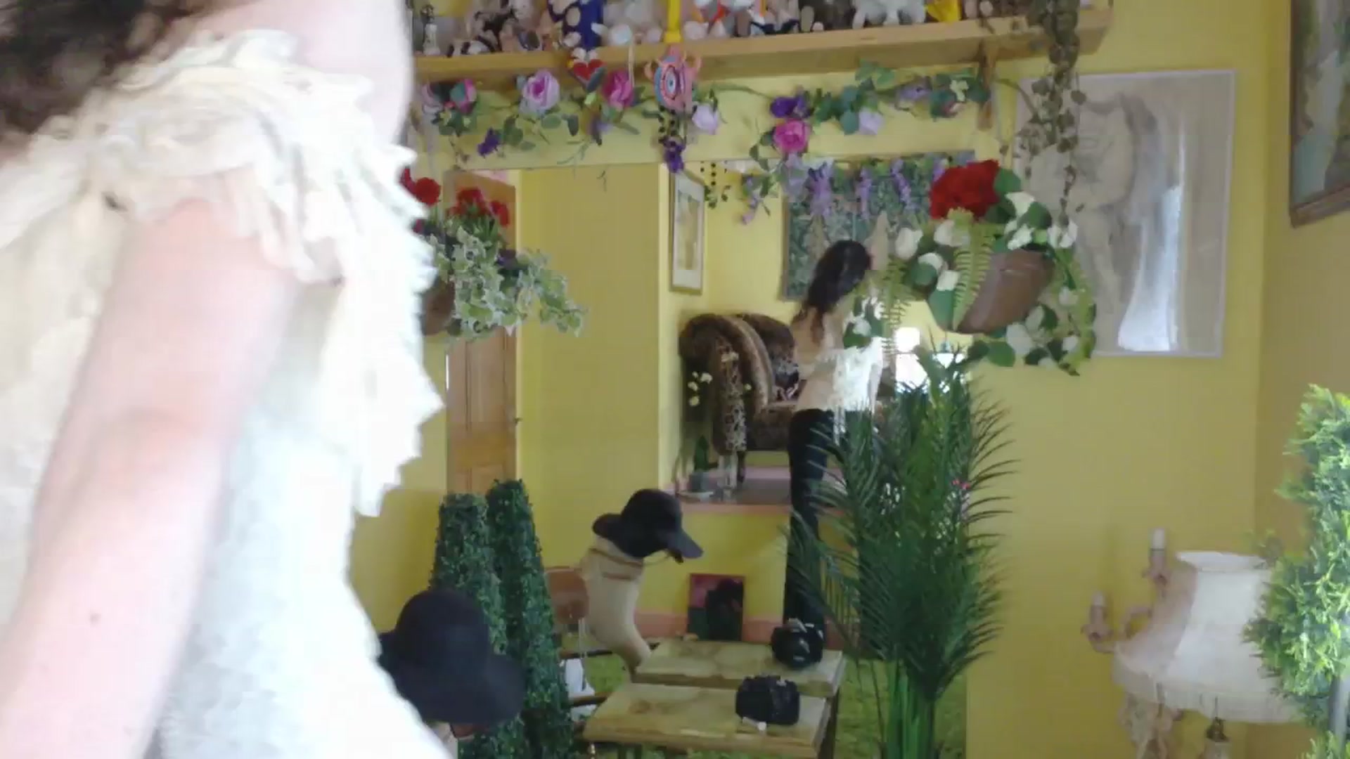 Gallery image thumbnail from porcelaincity's myfreecams stream on, 08/26/2025, 14:02 image 18 of 20