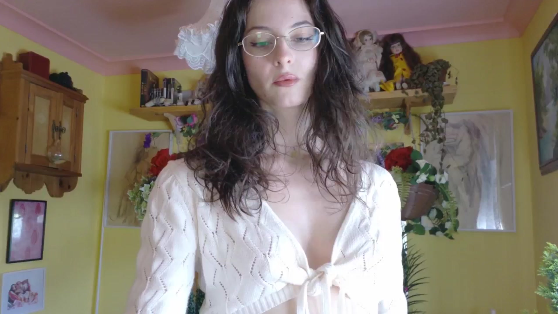 Gallery image thumbnail from porcelaincity's myfreecams stream on, 08/27/2025, 08:23 image 14 of 20
