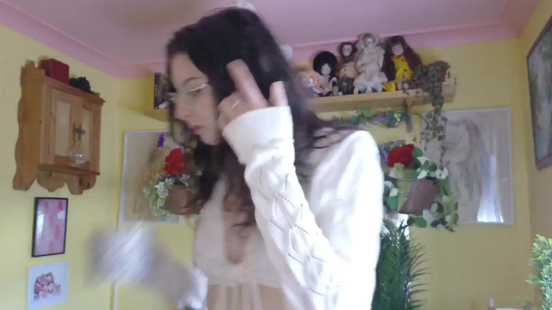Gallery image thumbnail from porcelaincity's myfreecams stream on, 08/27/2025, 08:23 image 2 of 20