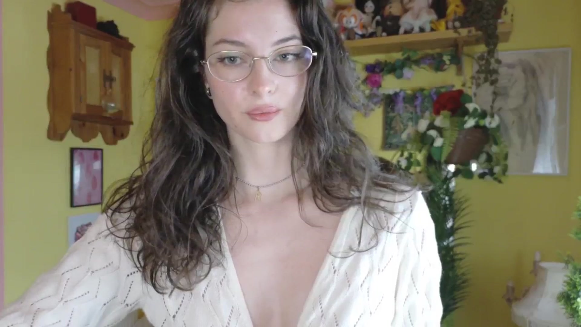 Gallery image thumbnail from porcelaincity's myfreecams stream on, 08/27/2025, 09:01 image 19 of 20
