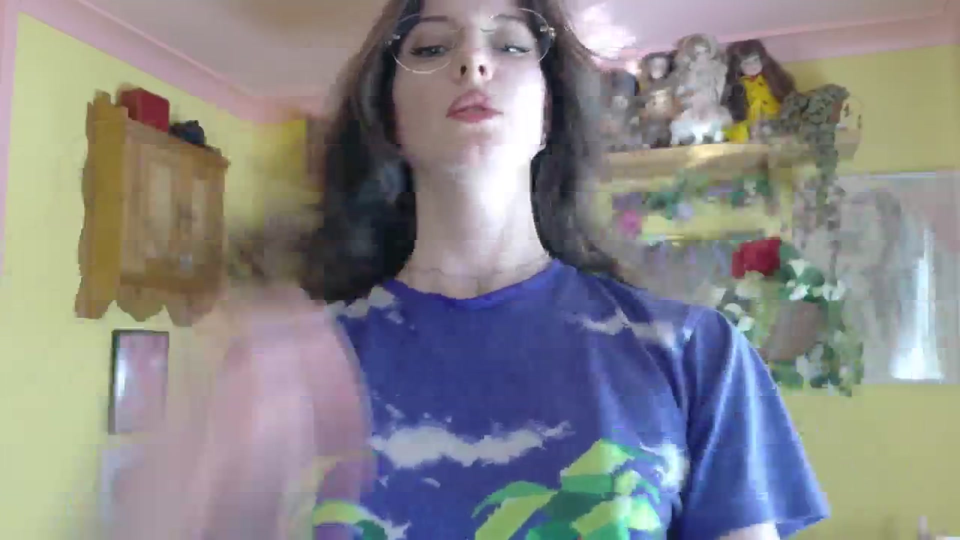 Gallery image thumbnail from porcelaincity's myfreecams stream on, 09/01/2025, 15:46 image 18 of 20