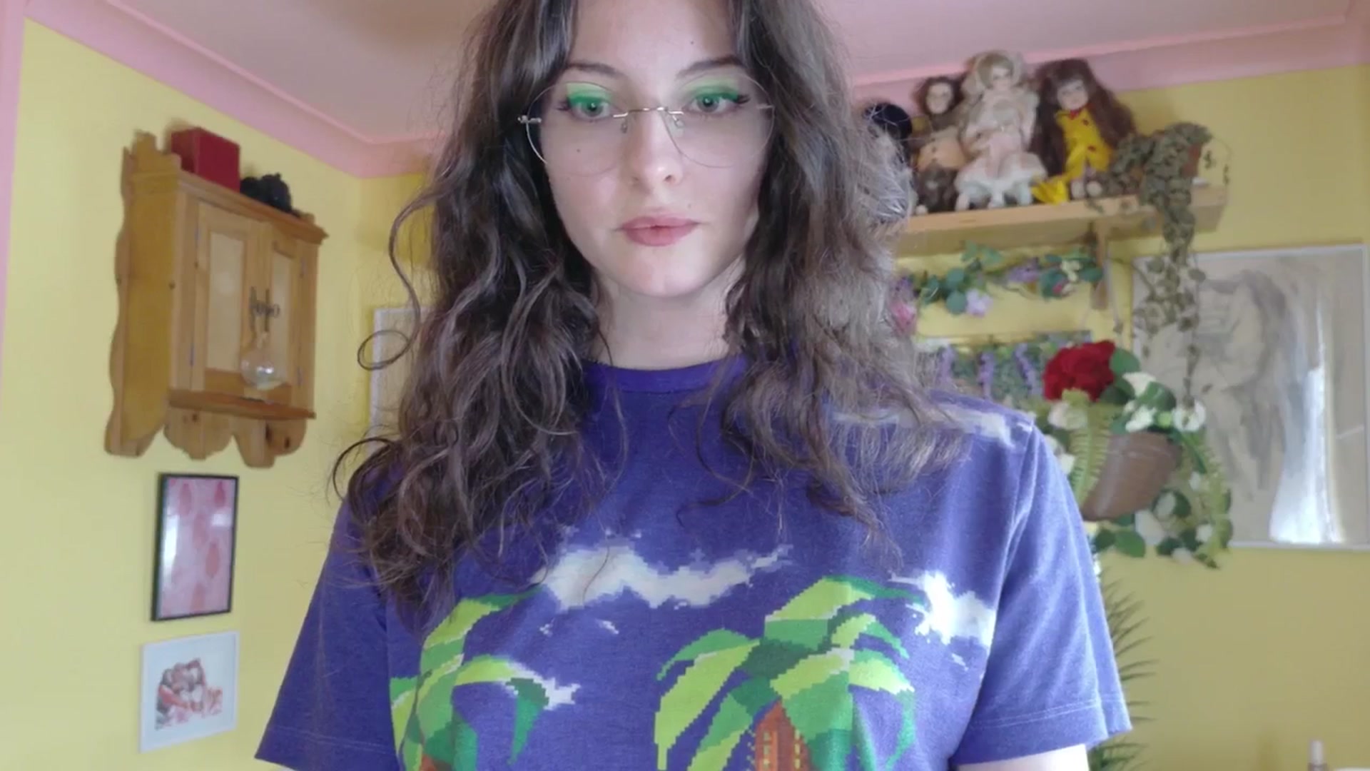 Gallery image thumbnail from porcelaincity's myfreecams stream on, 09/01/2025, 15:46 image 12 of 20