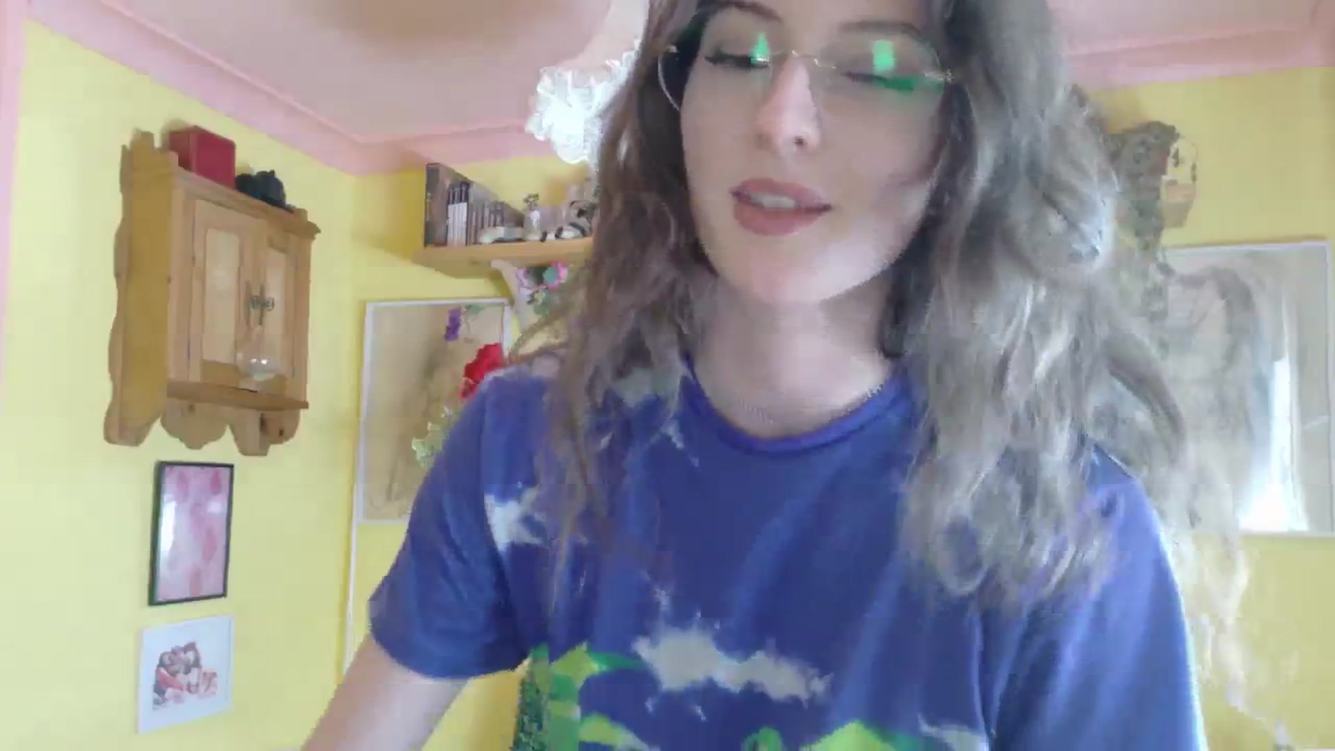 Gallery image thumbnail from porcelaincity's myfreecams stream on, 09/01/2025, 15:46 image 15 of 20