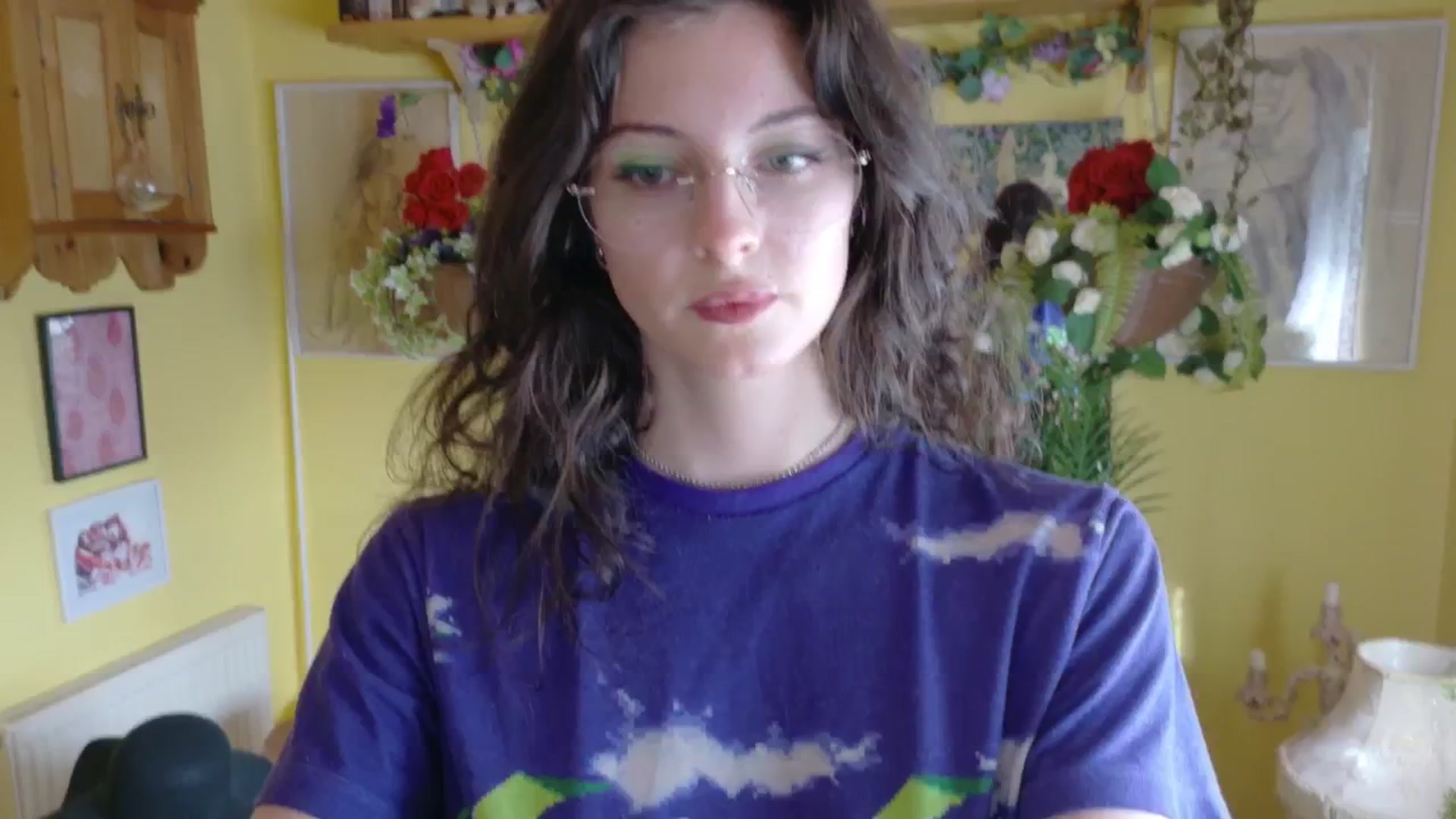 Gallery image thumbnail from porcelaincity's myfreecams stream on, 09/01/2025, 17:58 image 10 of 20