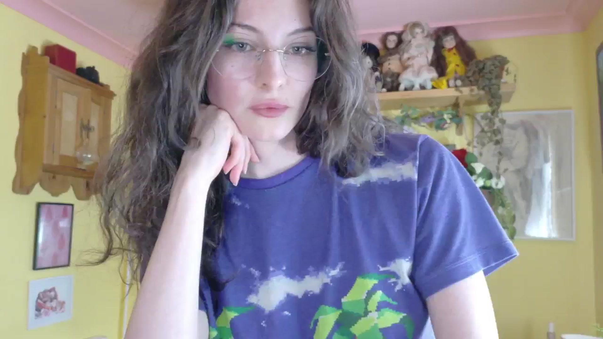 Gallery image thumbnail from porcelaincity's myfreecams stream on, 09/01/2025, 17:58 image 6 of 20