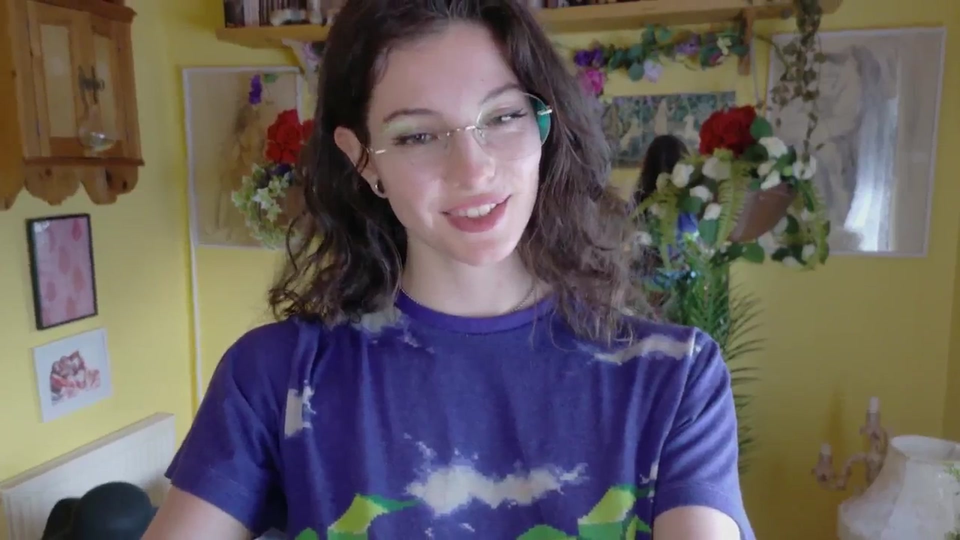 Gallery image thumbnail from porcelaincity's myfreecams stream on, 09/01/2025, 17:58 image 18 of 20