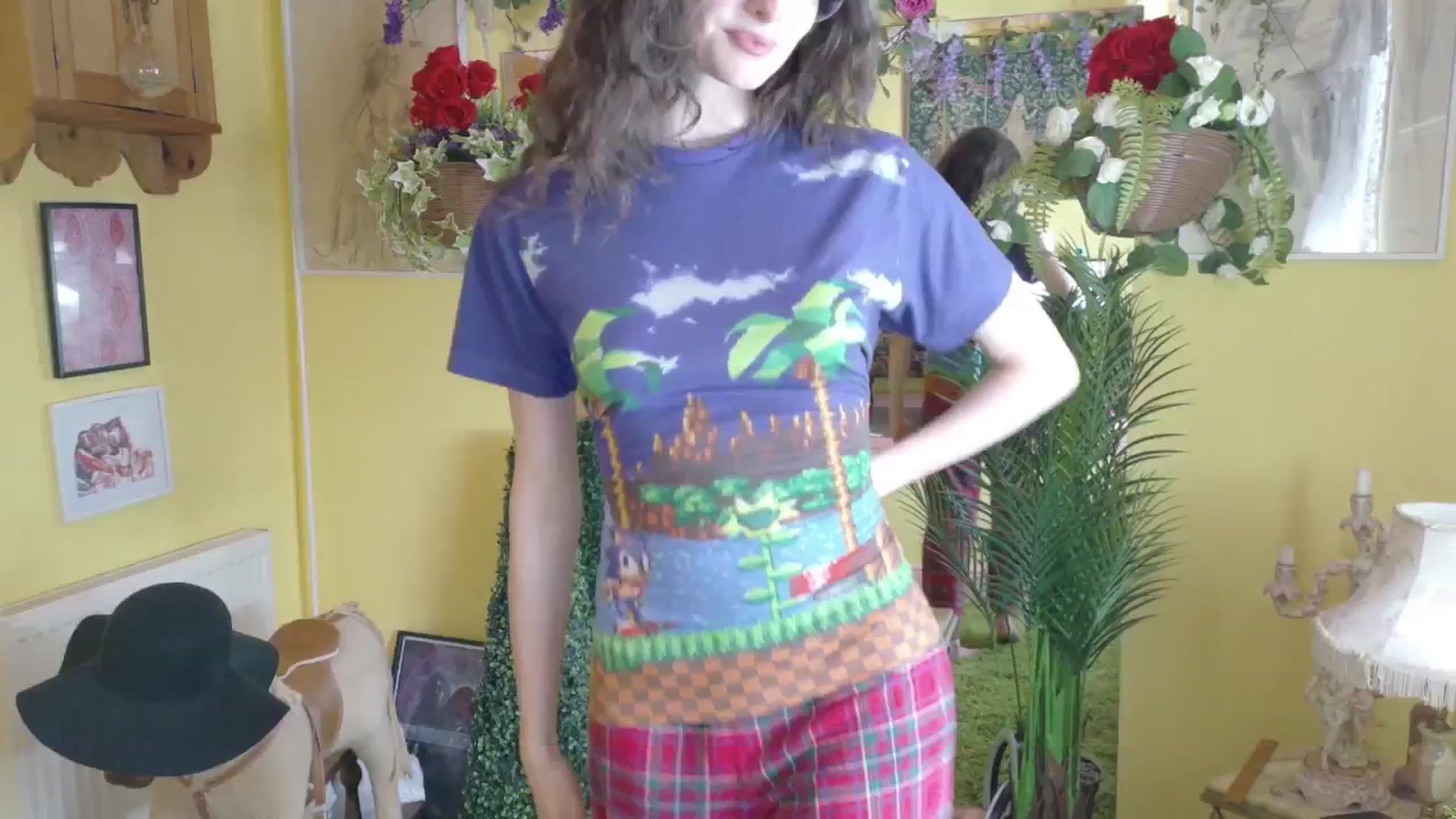 Gallery image thumbnail from porcelaincity's myfreecams stream on, 09/01/2025, 17:58 image 7 of 20