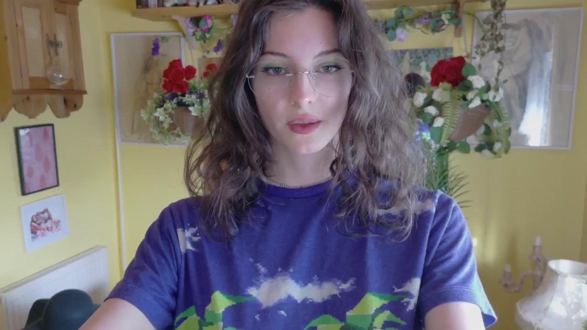 Gallery image thumbnail from porcelaincity's myfreecams stream on, 09/01/2025, 17:58 image 12 of 20