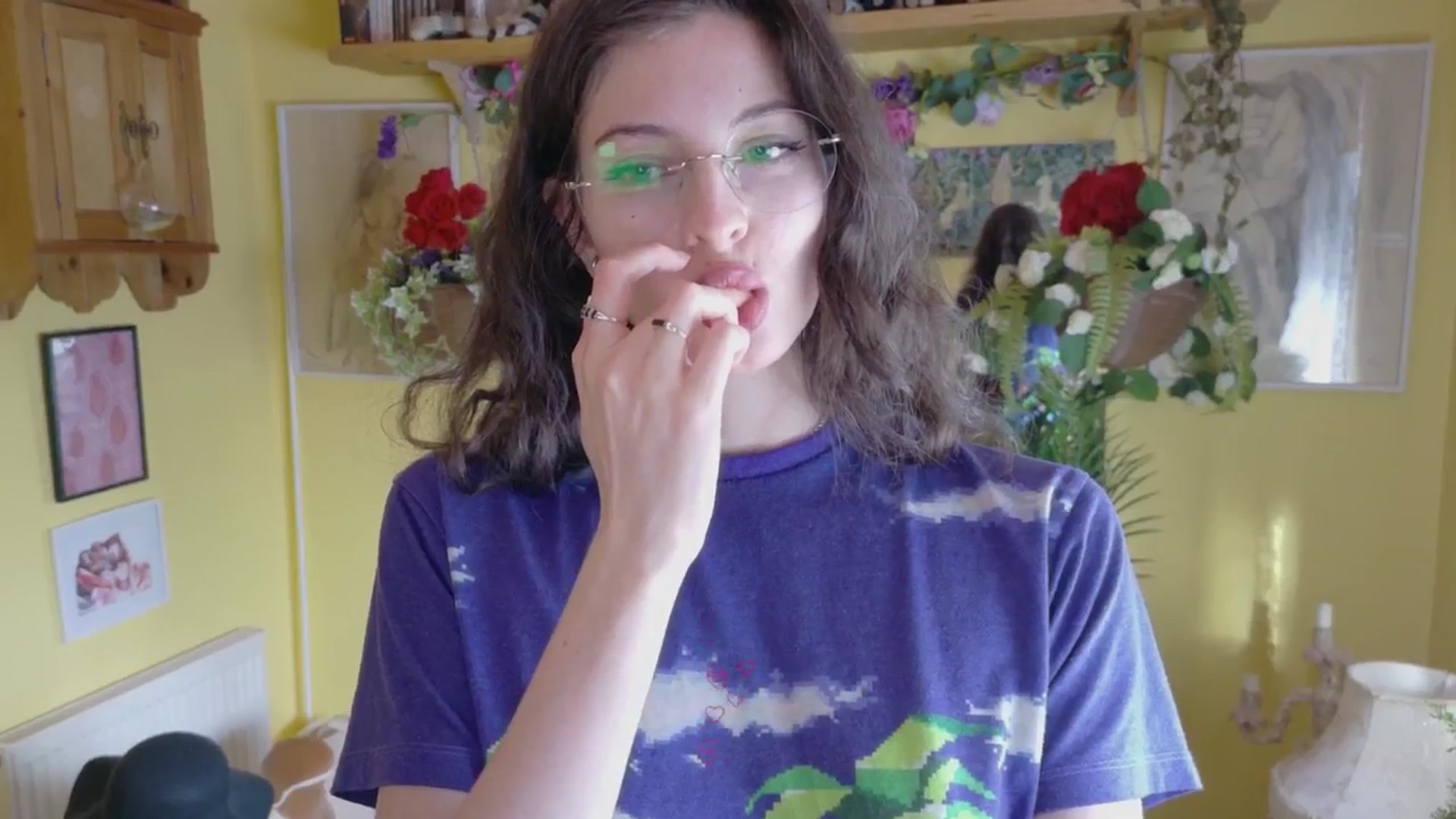 Gallery image thumbnail from porcelaincity's myfreecams stream on, 09/01/2025, 17:58 image 16 of 20