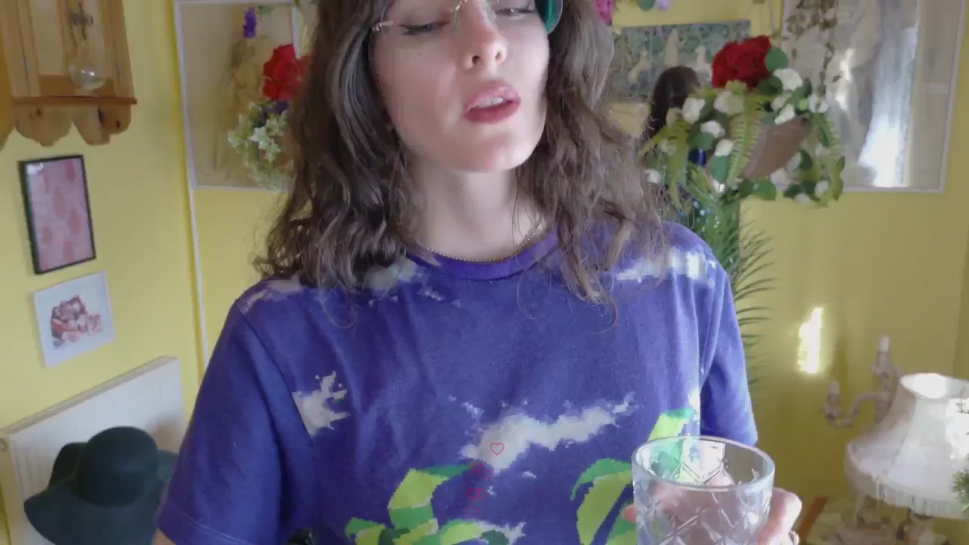Gallery image thumbnail from porcelaincity's myfreecams stream on, 09/01/2025, 17:58 image 14 of 20