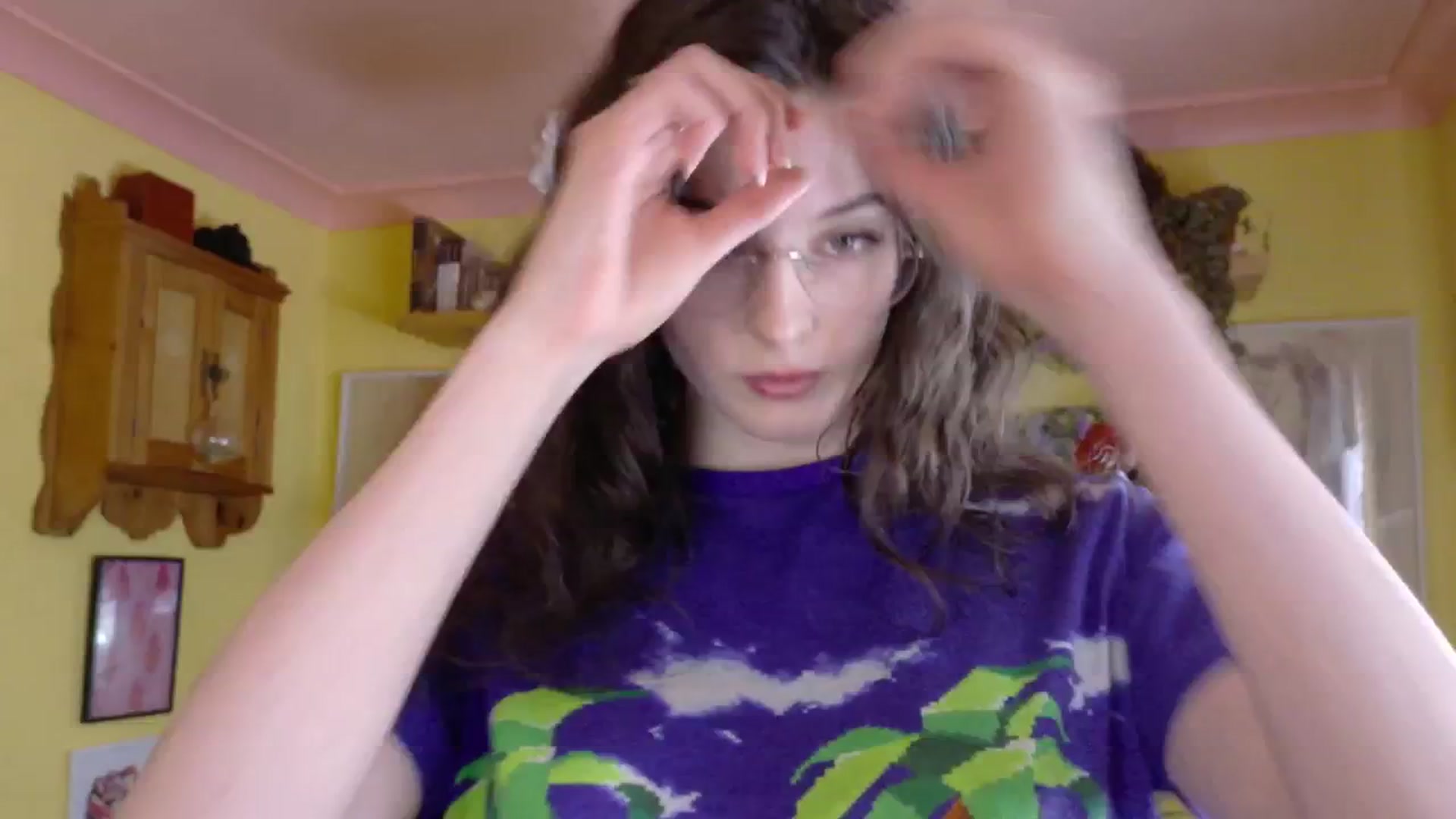Gallery image thumbnail from porcelaincity's myfreecams stream on, 09/03/2025, 16:17 image 2 of 20