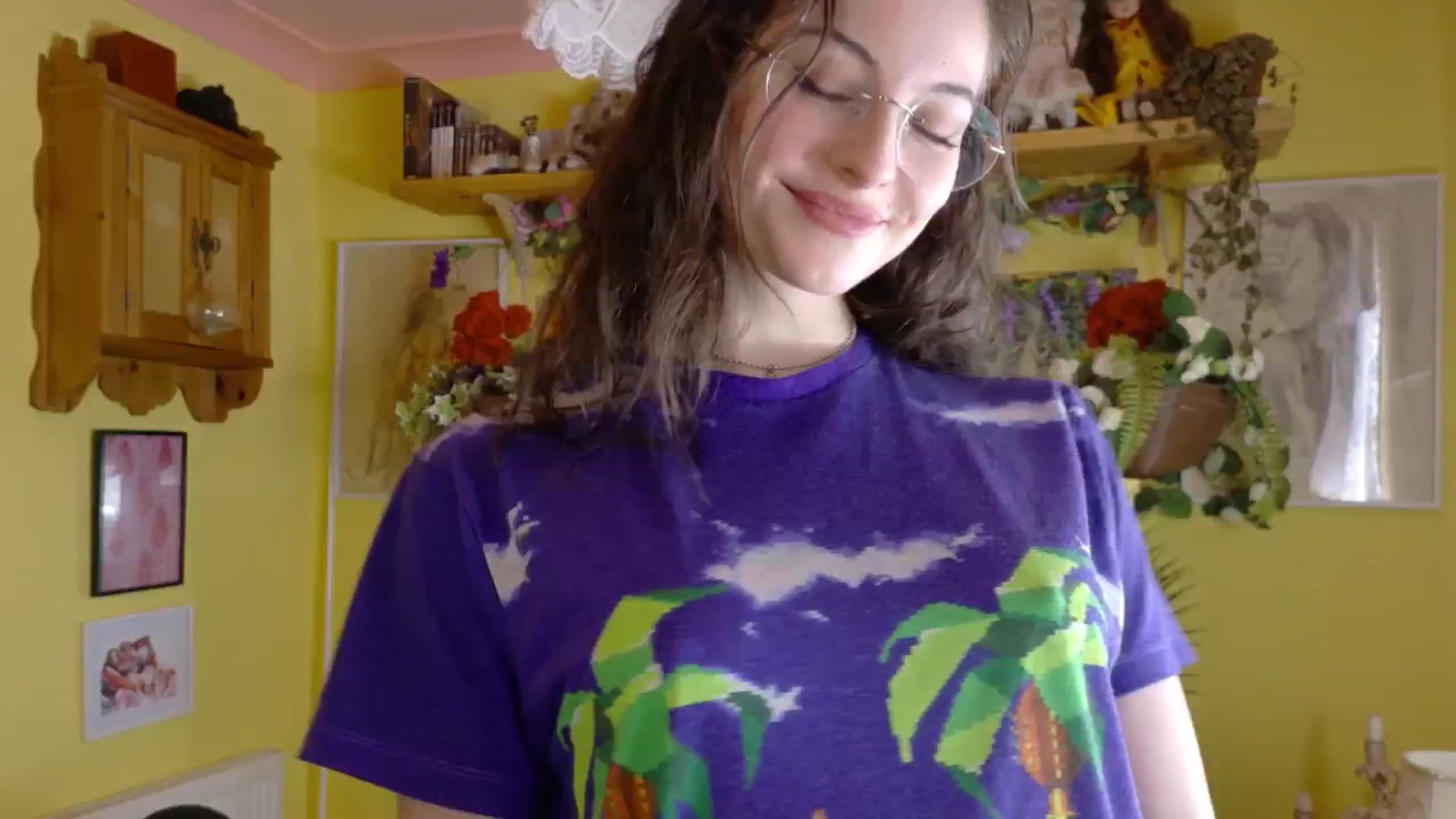 Gallery image thumbnail from porcelaincity's myfreecams stream on, 09/03/2025, 16:17 image 5 of 20