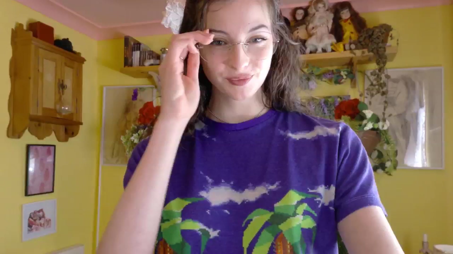 Gallery image thumbnail from porcelaincity's myfreecams stream on, 09/03/2025, 16:17 image 6 of 20