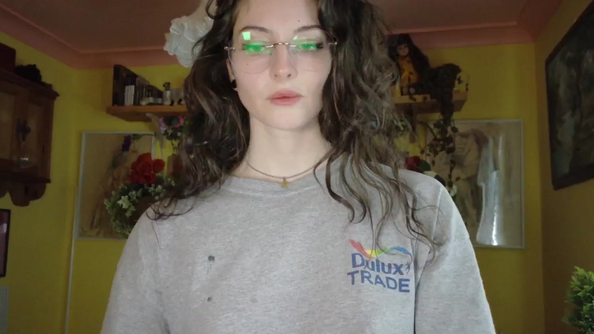 Gallery image thumbnail from porcelaincity's myfreecams stream on, 09/16/2025, 14:02 image 18 of 20