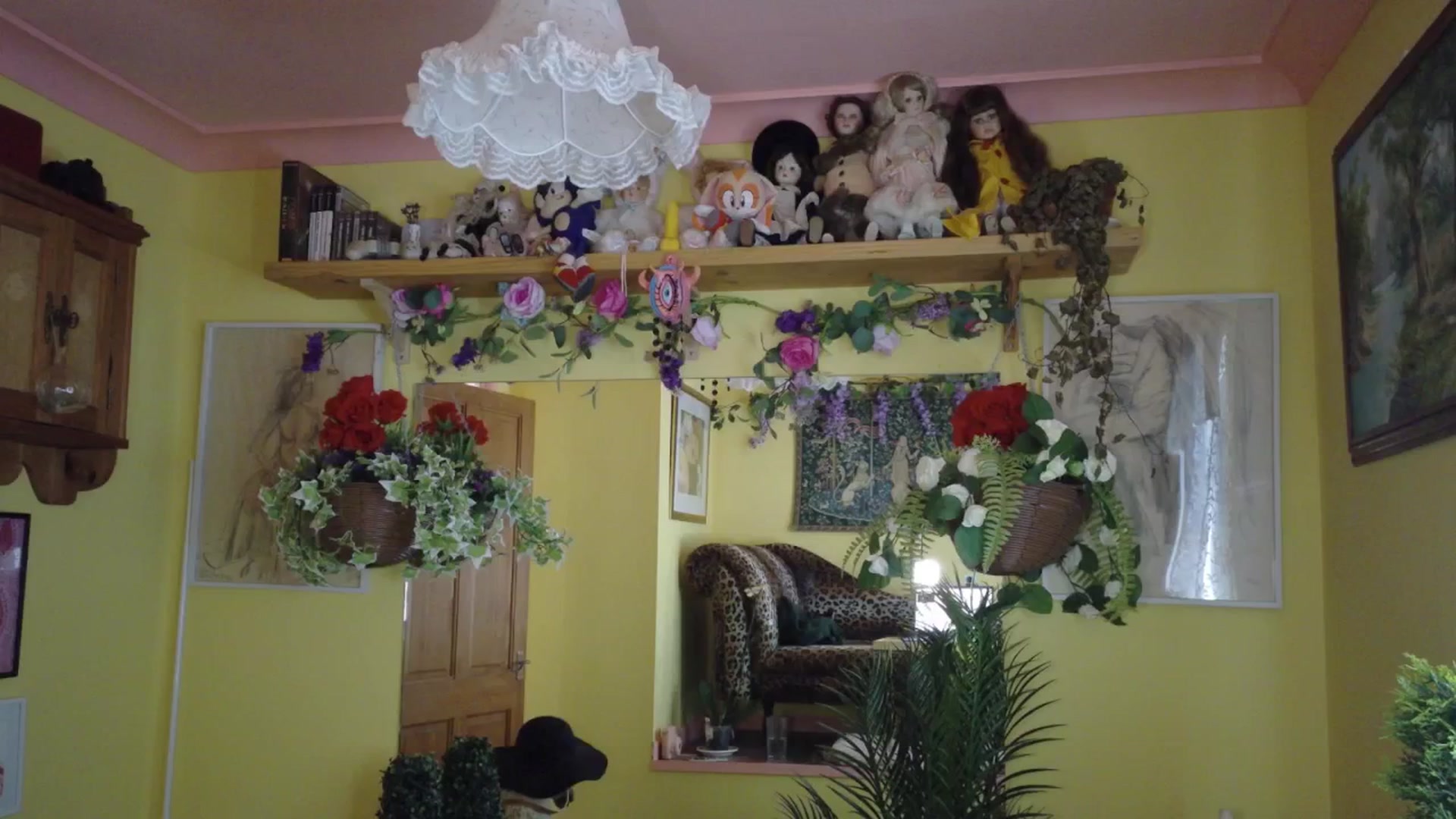 Gallery image thumbnail from porcelaincity's myfreecams stream on, 09/16/2025, 14:02 image 17 of 20
