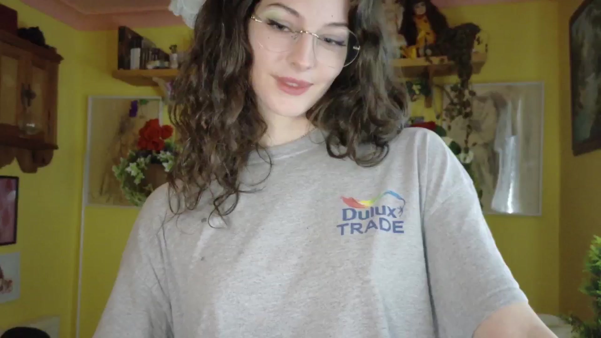 Gallery image thumbnail from porcelaincity's myfreecams stream on, 09/16/2025, 14:02 image 14 of 20