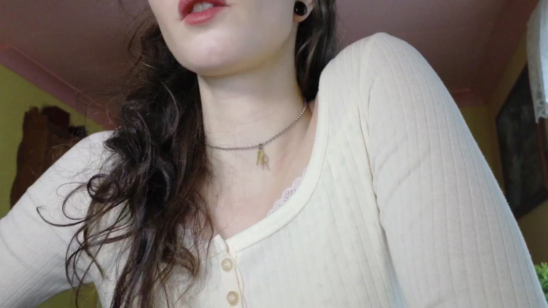 Gallery image thumbnail from porcelaincity's myfreecams stream on, 09/17/2025, 13:00 image 2 of 20