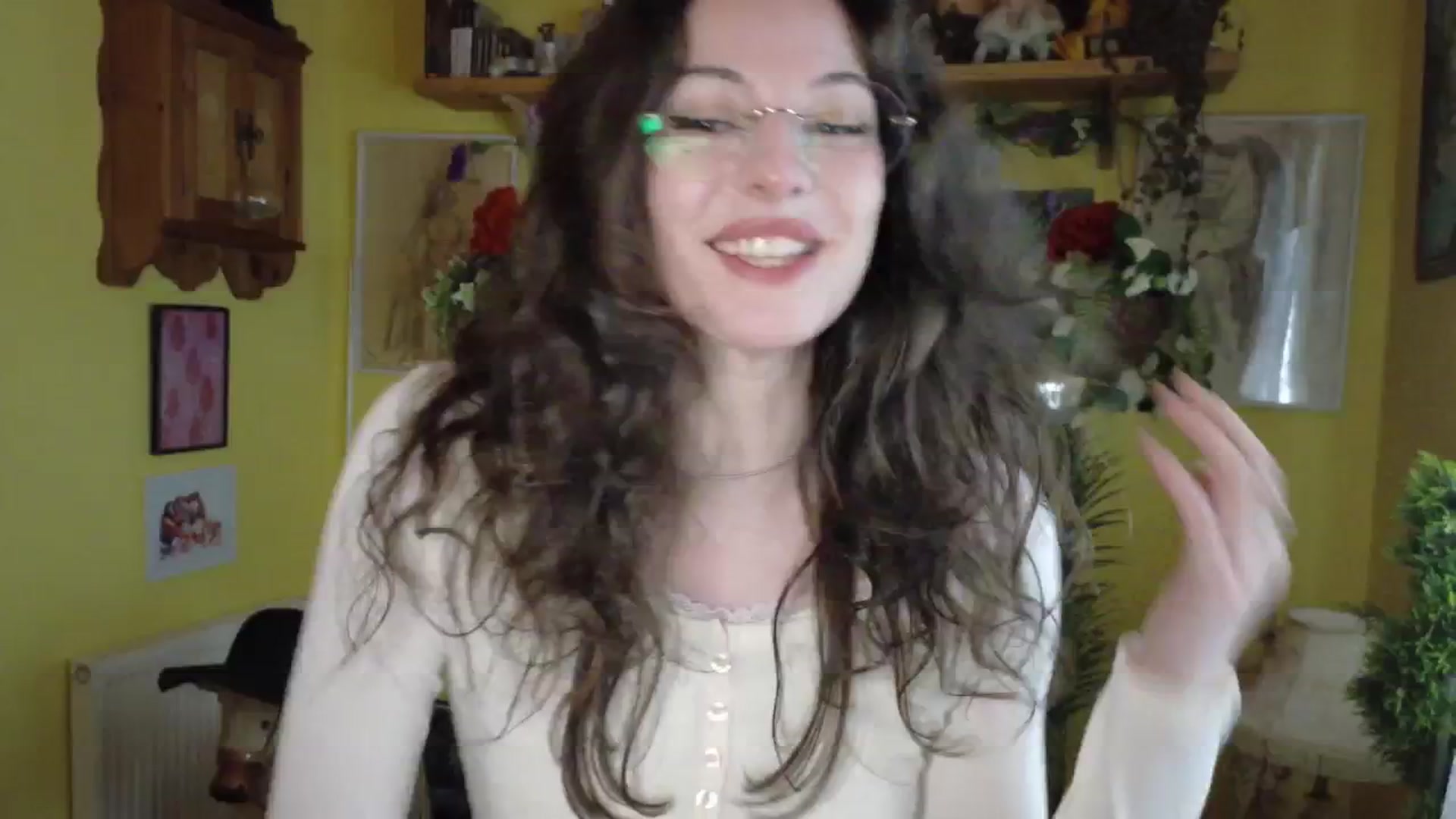 Gallery image thumbnail from porcelaincity's myfreecams stream on, 09/17/2025, 13:00 image 17 of 20