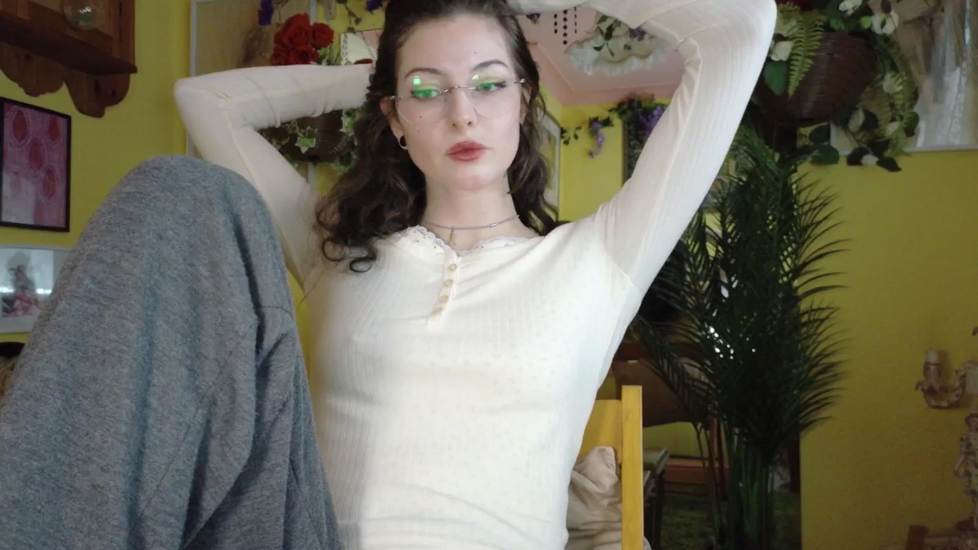 Gallery image thumbnail from porcelaincity's myfreecams stream on, 09/17/2025, 14:00 image 18 of 20