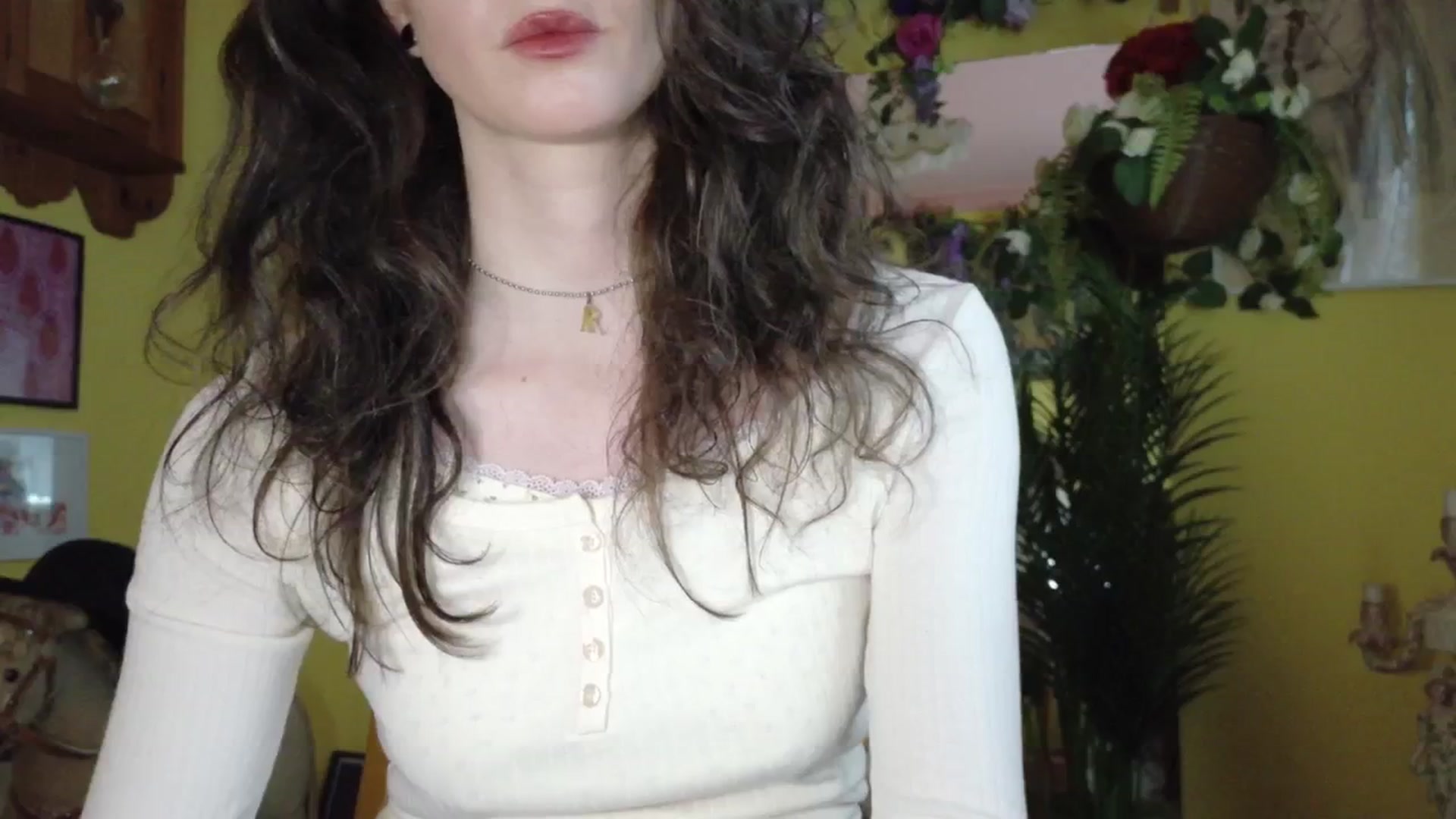 Gallery image thumbnail from porcelaincity's myfreecams stream on, 09/17/2025, 14:46 image 5 of 20