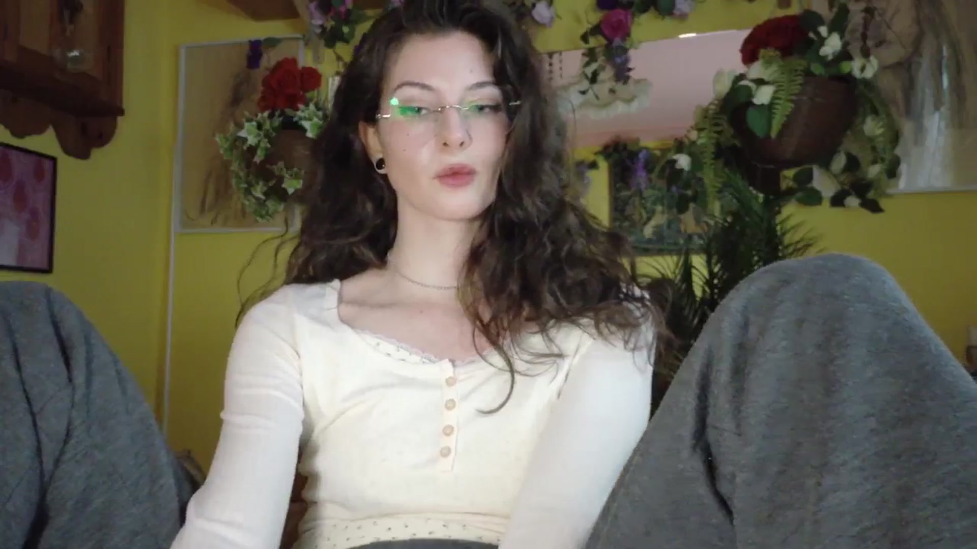 Gallery image thumbnail from porcelaincity's myfreecams stream on, 09/17/2025, 14:46 image 20 of 20