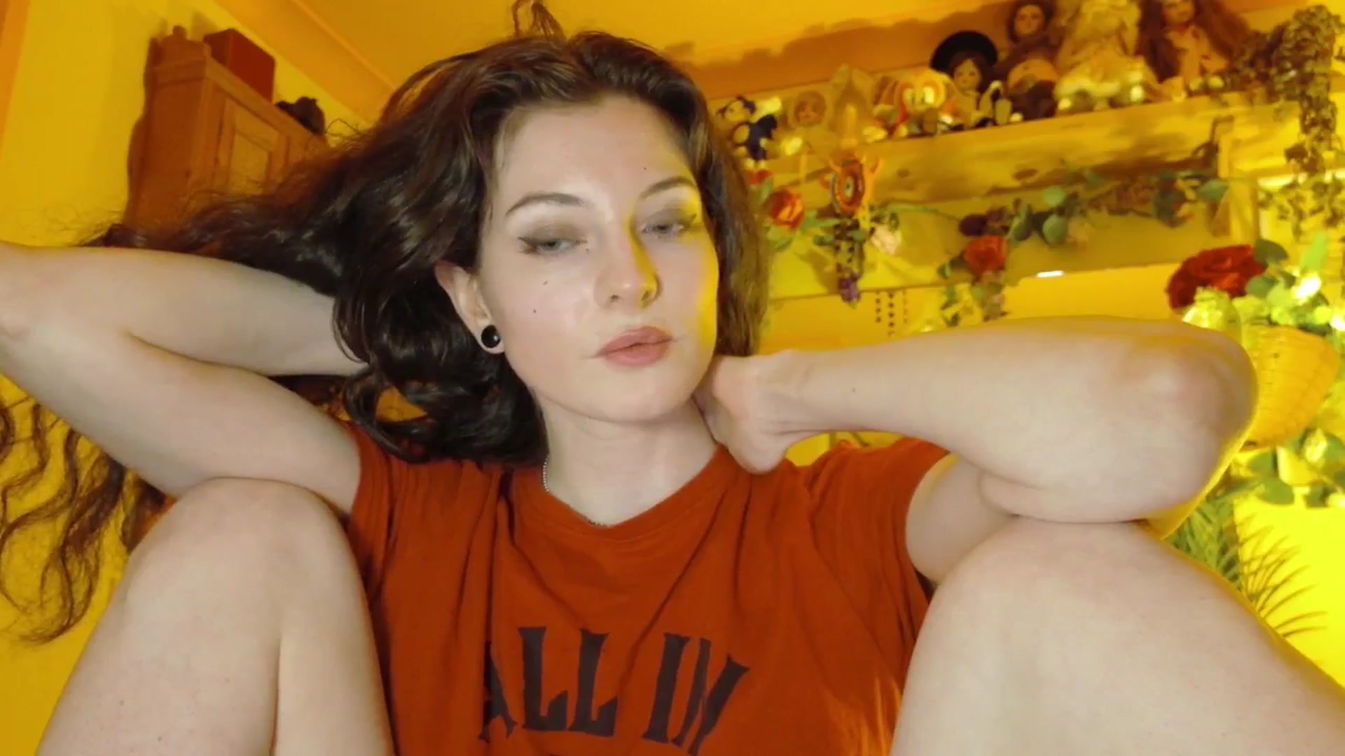 Gallery image thumbnail from porcelaincity's myfreecams stream on, 09/18/2025, 19:51 image 20 of 20