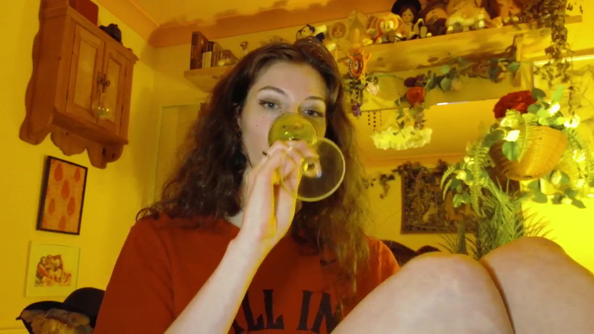 Gallery image thumbnail from porcelaincity's myfreecams stream on, 09/18/2025, 19:51 image 14 of 20
