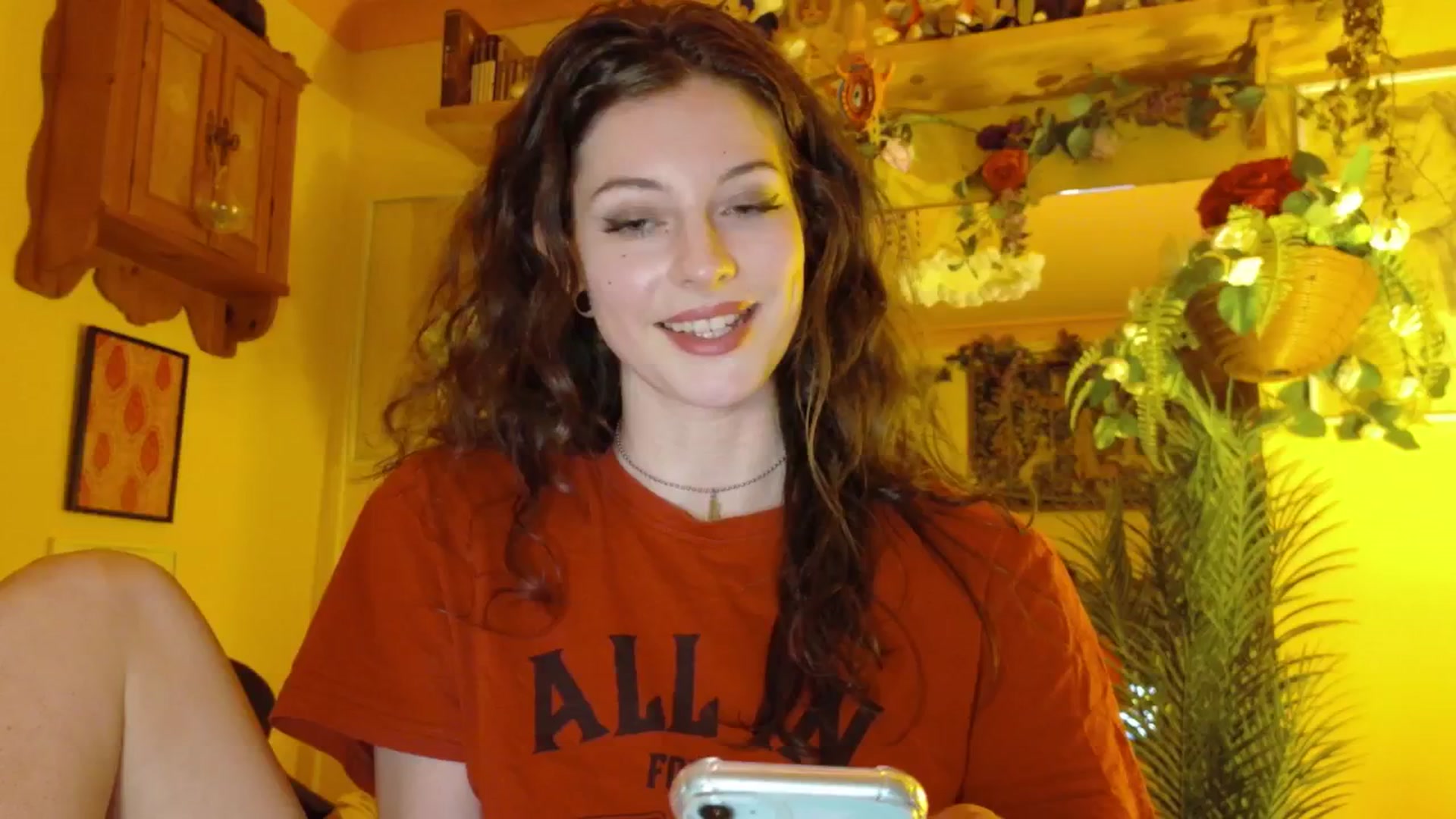Gallery image thumbnail from porcelaincity's myfreecams stream on, 09/18/2025, 19:51 image 2 of 20