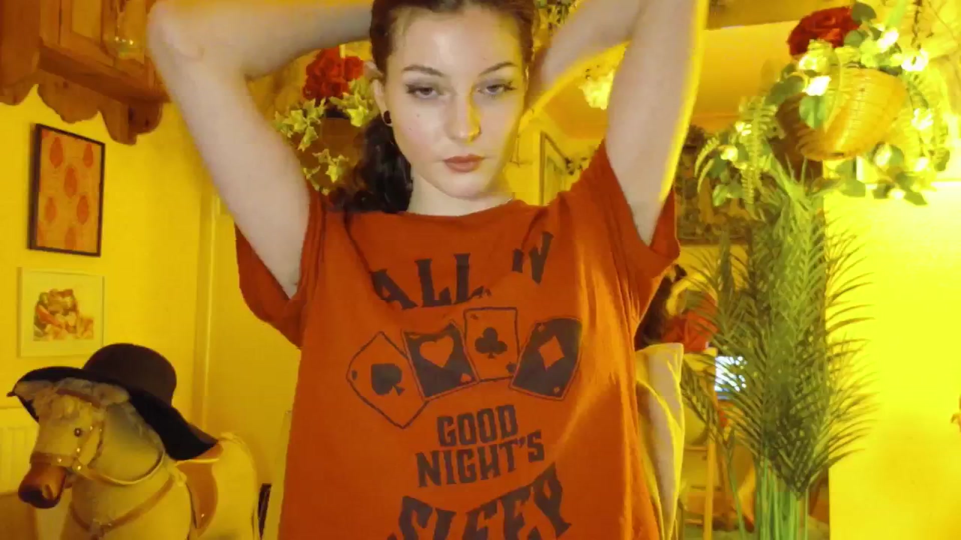 Gallery image thumbnail from porcelaincity's myfreecams stream on, 09/18/2025, 19:51 image 6 of 20