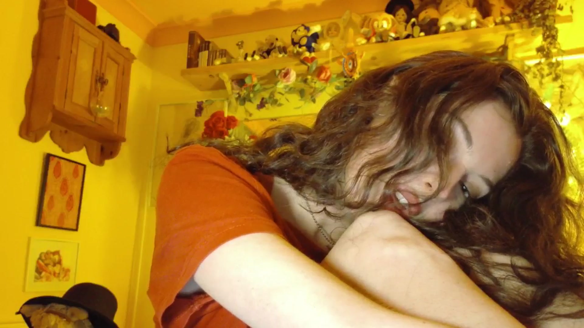 Gallery image thumbnail from porcelaincity's myfreecams stream on, 09/18/2025, 19:51 image 15 of 20