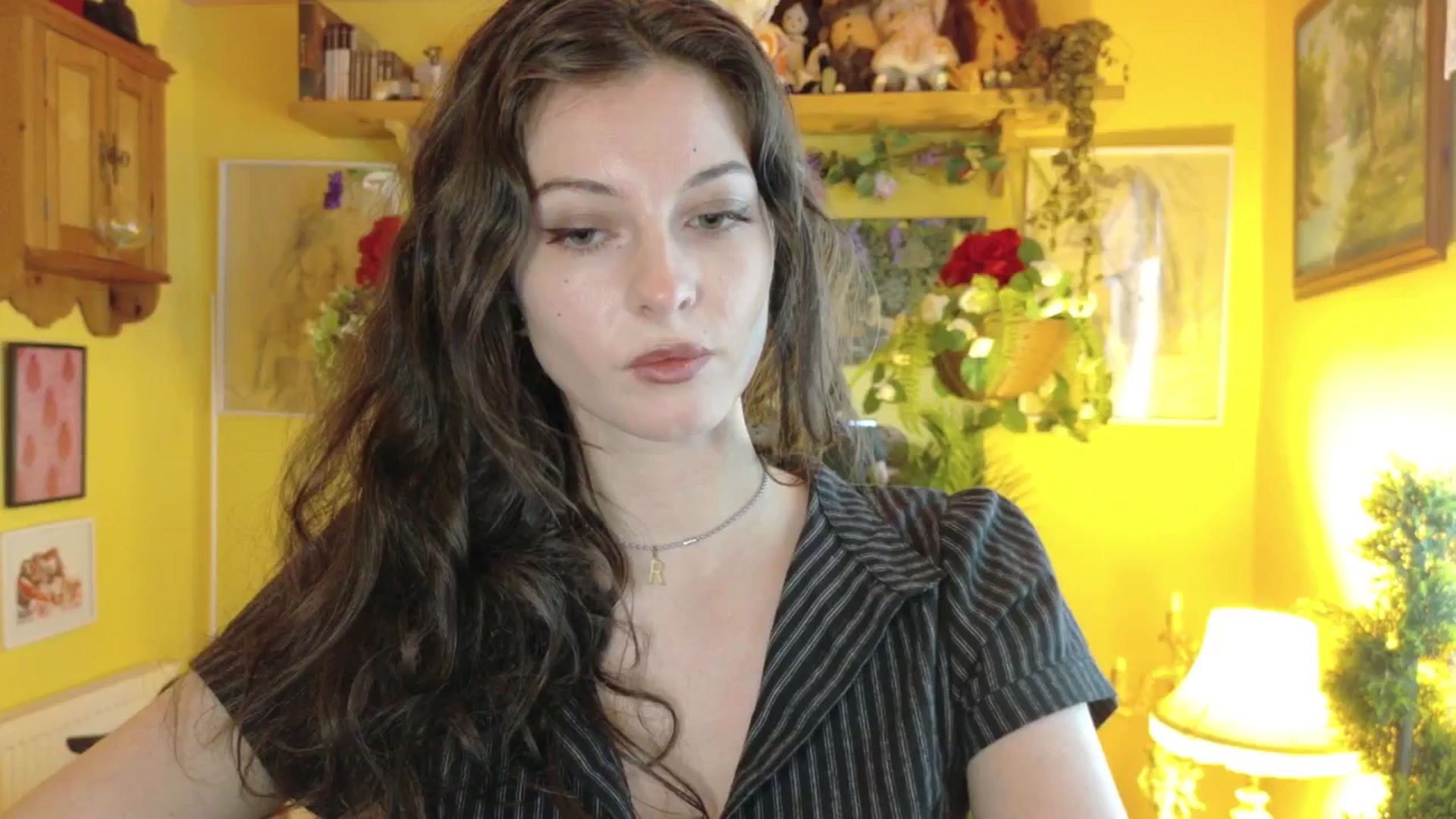 Gallery image thumbnail from porcelaincity's myfreecams stream on, 09/22/2025, 12:34 image 20 of 20