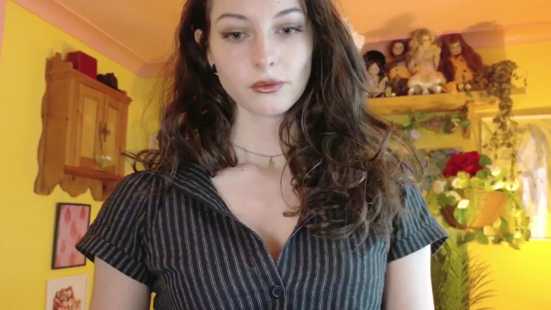 Gallery image thumbnail from porcelaincity's myfreecams stream on, 09/22/2025, 12:34 image 3 of 20