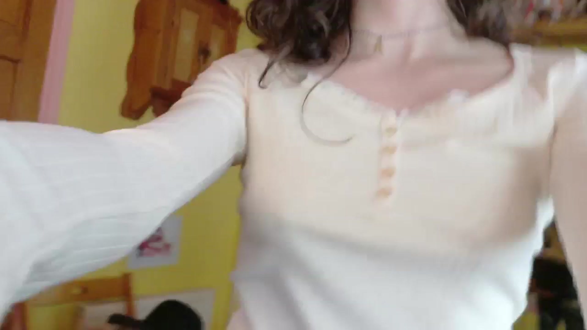 Gallery image thumbnail from porcelaincity's myfreecams stream on, 09/23/2025, 12:40 image 6 of 20