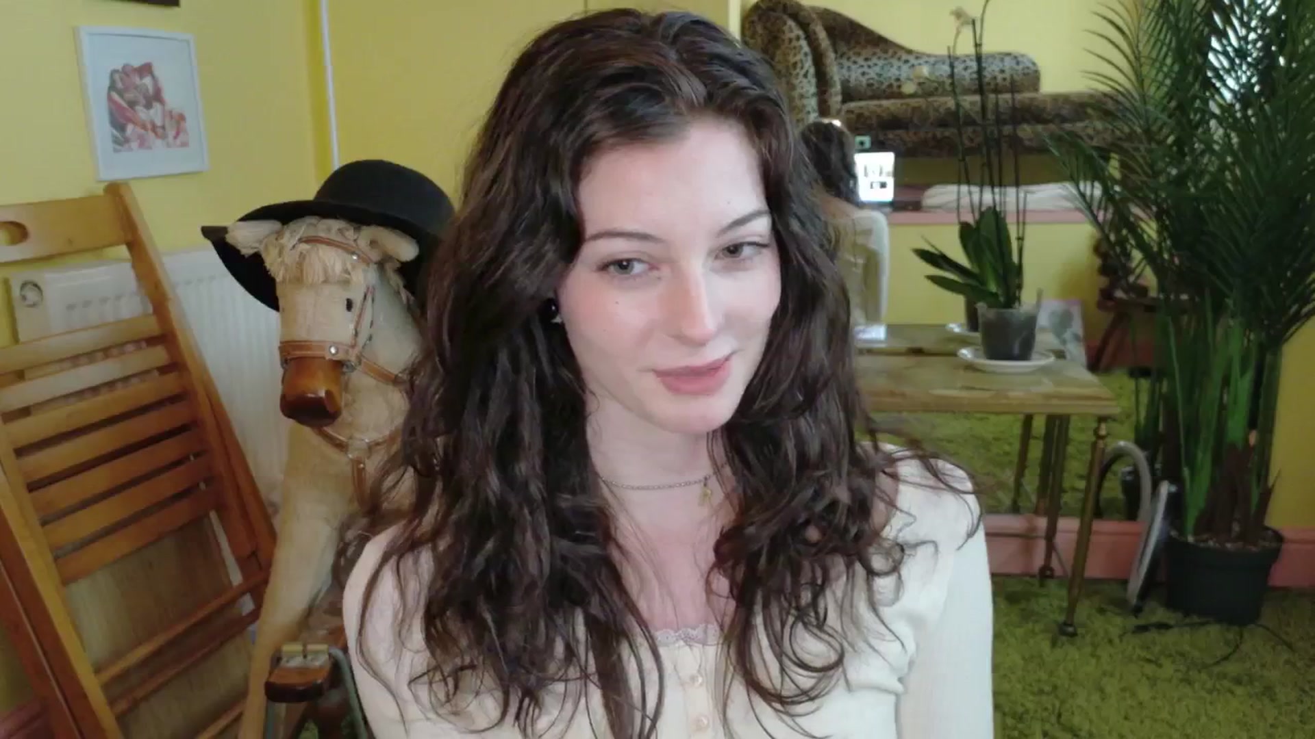 Gallery image thumbnail from porcelaincity's myfreecams stream on, 09/23/2025, 13:05 image 14 of 20