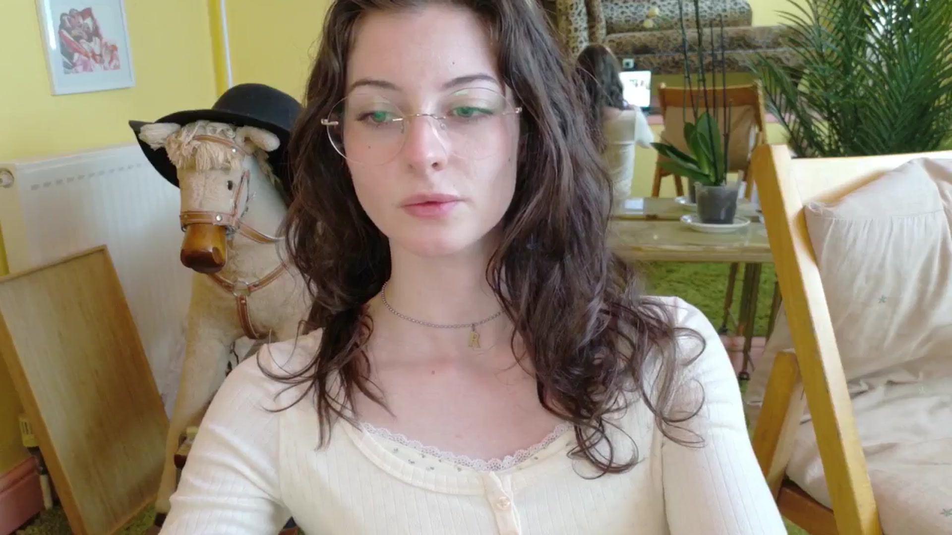 Gallery image thumbnail from porcelaincity's myfreecams stream on, 09/23/2025, 14:30 image 19 of 20