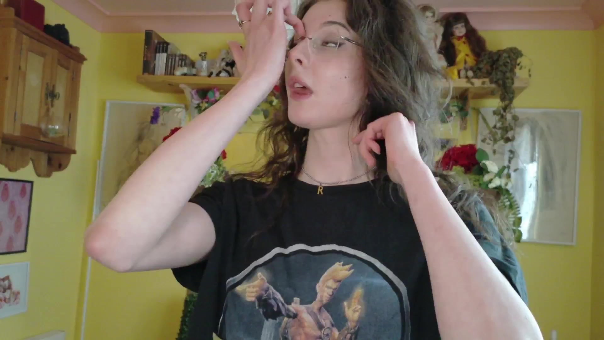 Gallery image thumbnail from porcelaincity's myfreecams stream on, 09/24/2025, 15:33 image 19 of 20