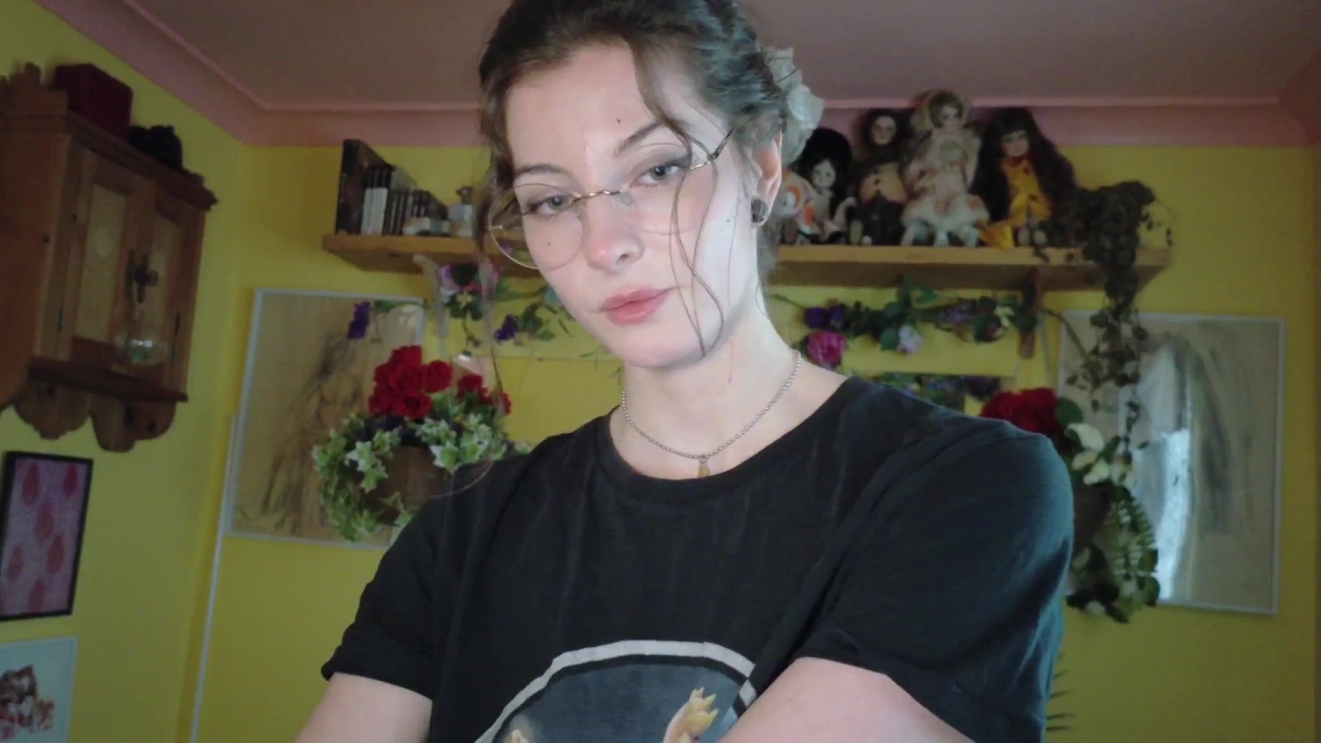 Gallery image thumbnail from porcelaincity's myfreecams stream on, 09/24/2025, 15:33 image 15 of 20