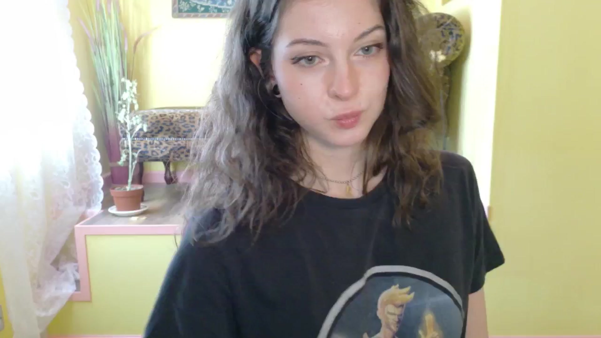 Gallery image thumbnail from porcelaincity's myfreecams stream on, 09/25/2025, 14:45 image 4 of 20
