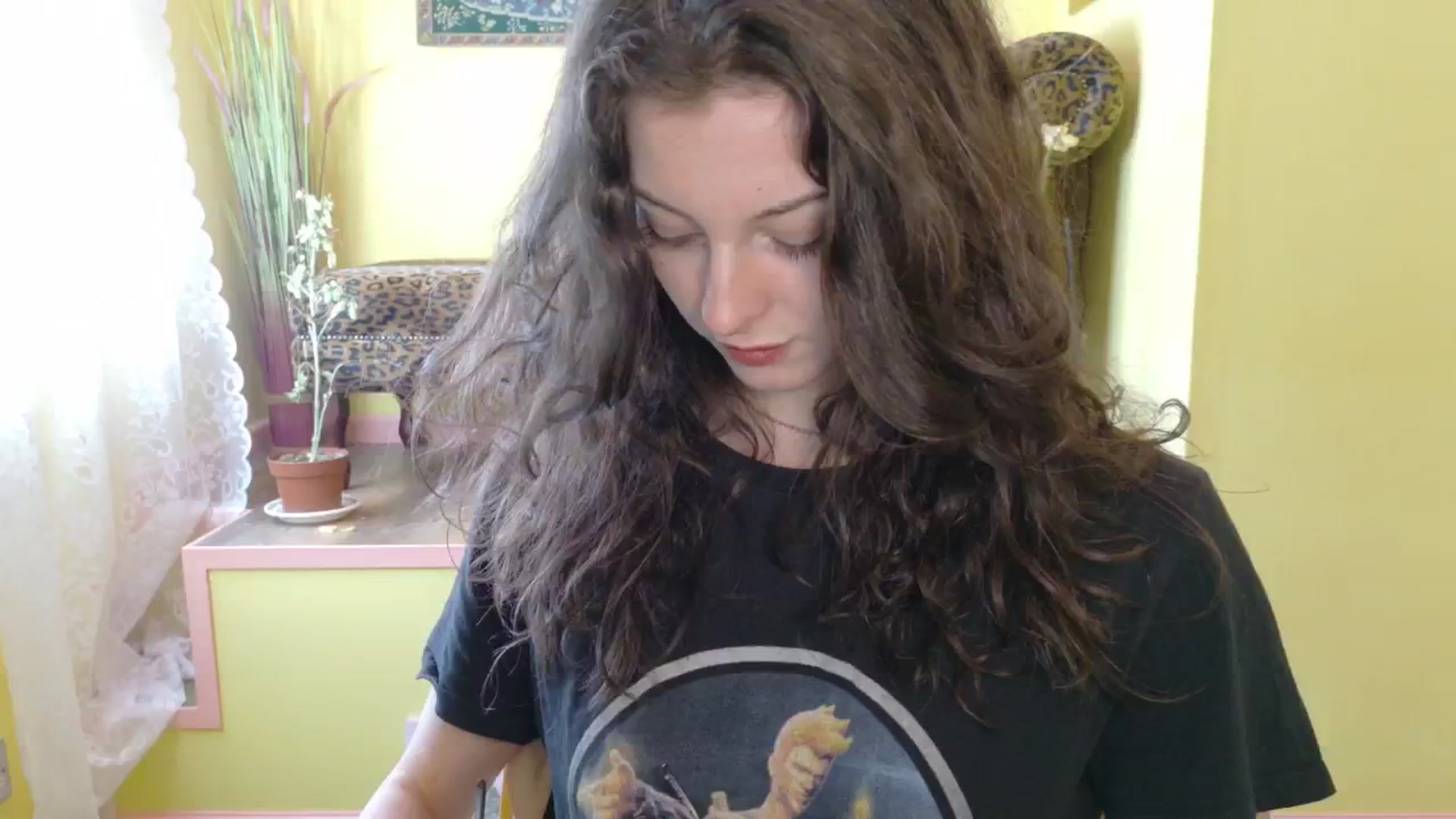Gallery image thumbnail from porcelaincity's myfreecams stream on, 09/25/2025, 14:45 image 5 of 20