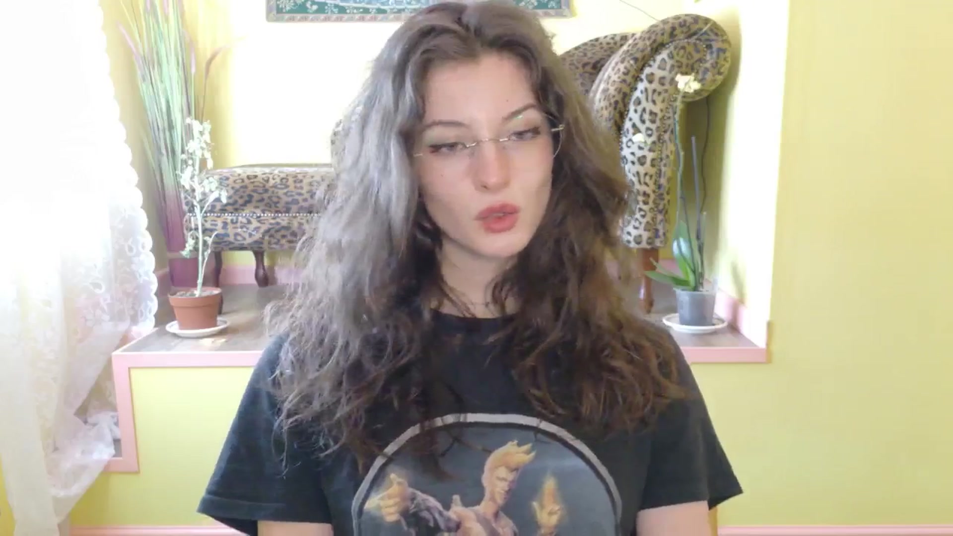 Gallery image thumbnail from porcelaincity's myfreecams stream on, 09/25/2025, 14:45 image 11 of 20