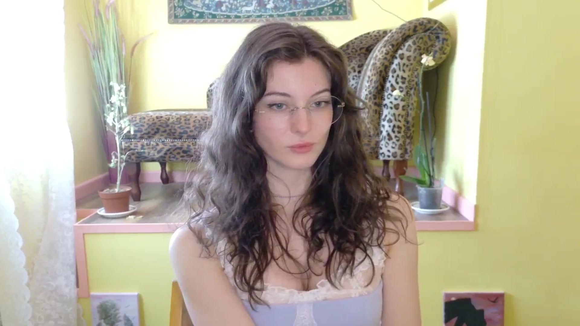 Gallery image thumbnail from porcelaincity's myfreecams stream on, 09/26/2025, 12:42 image 16 of 20