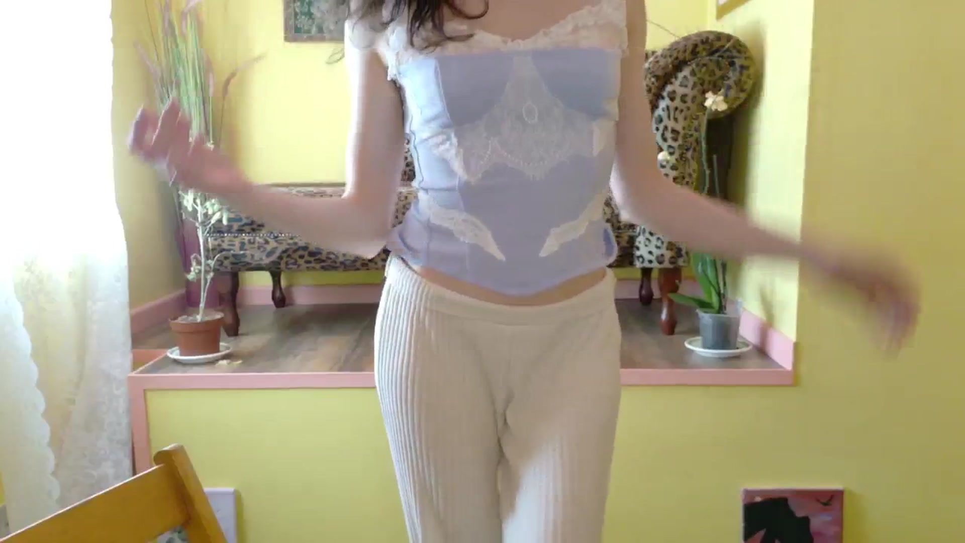 Gallery image thumbnail from porcelaincity's myfreecams stream on, 09/26/2025, 12:42 image 7 of 20