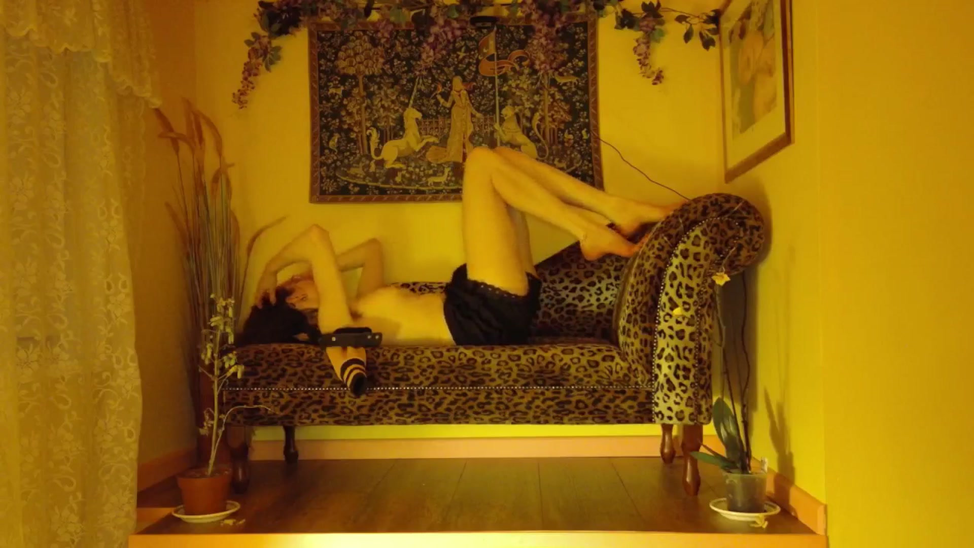 Gallery image thumbnail from porcelaincity's myfreecams stream on, 09/26/2025, 23:28 image 11 of 20