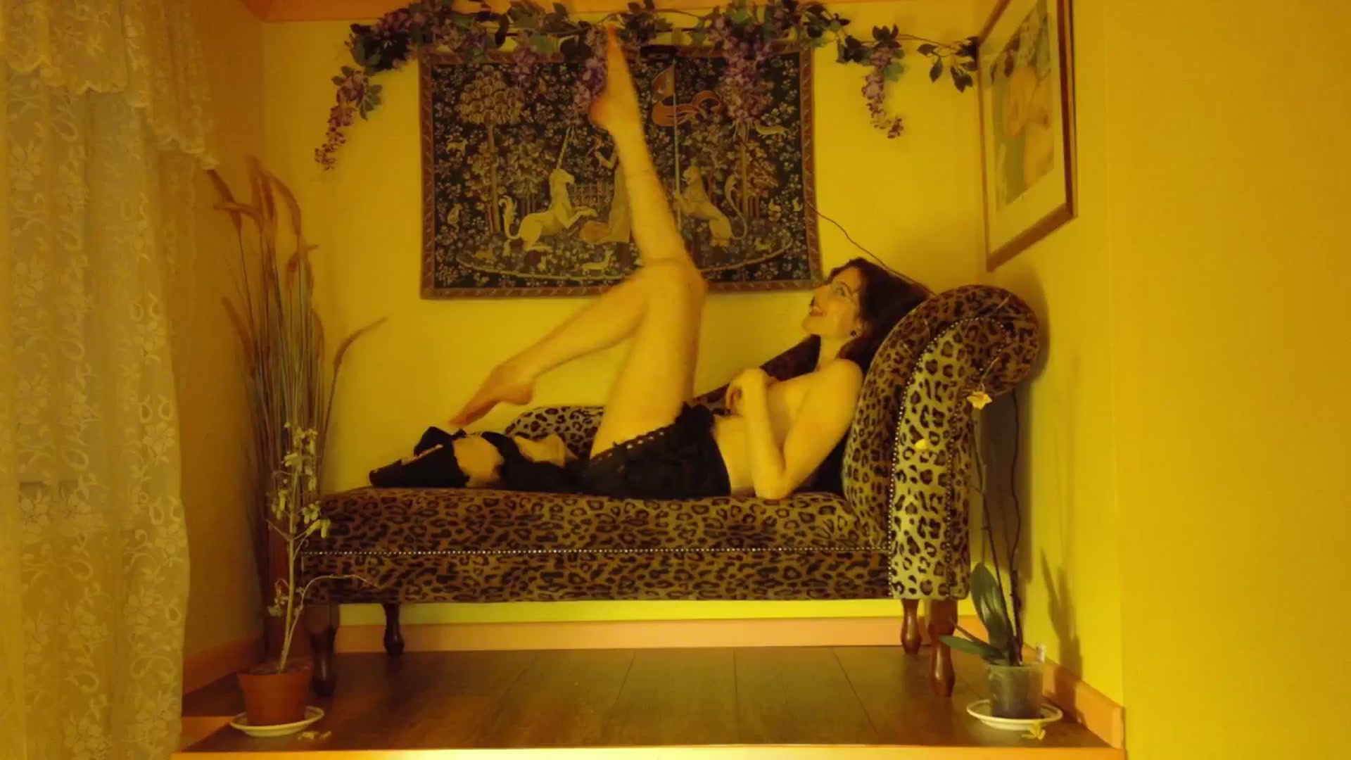 Gallery image thumbnail from porcelaincity's myfreecams stream on, 09/26/2025, 23:28 image 7 of 20