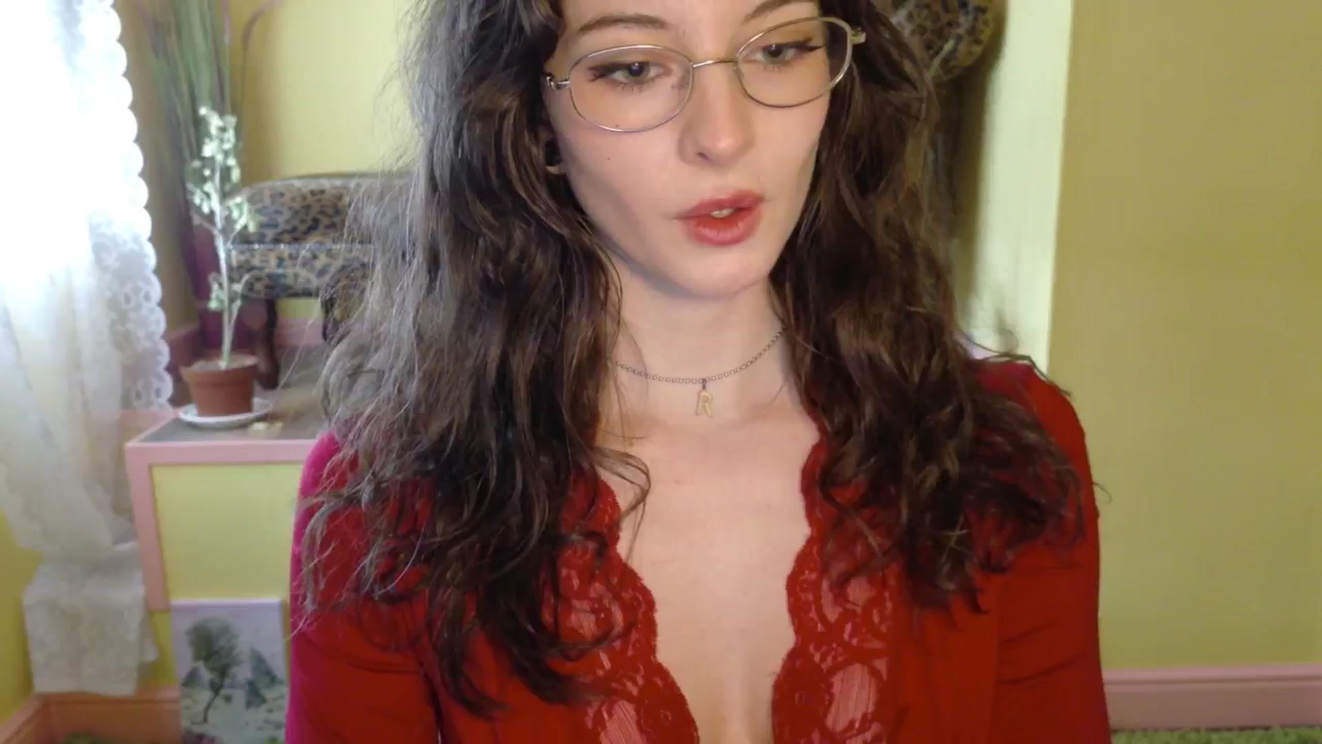 Gallery image thumbnail from porcelaincity's myfreecams stream on, 09/29/2025, 13:43 image 18 of 20
