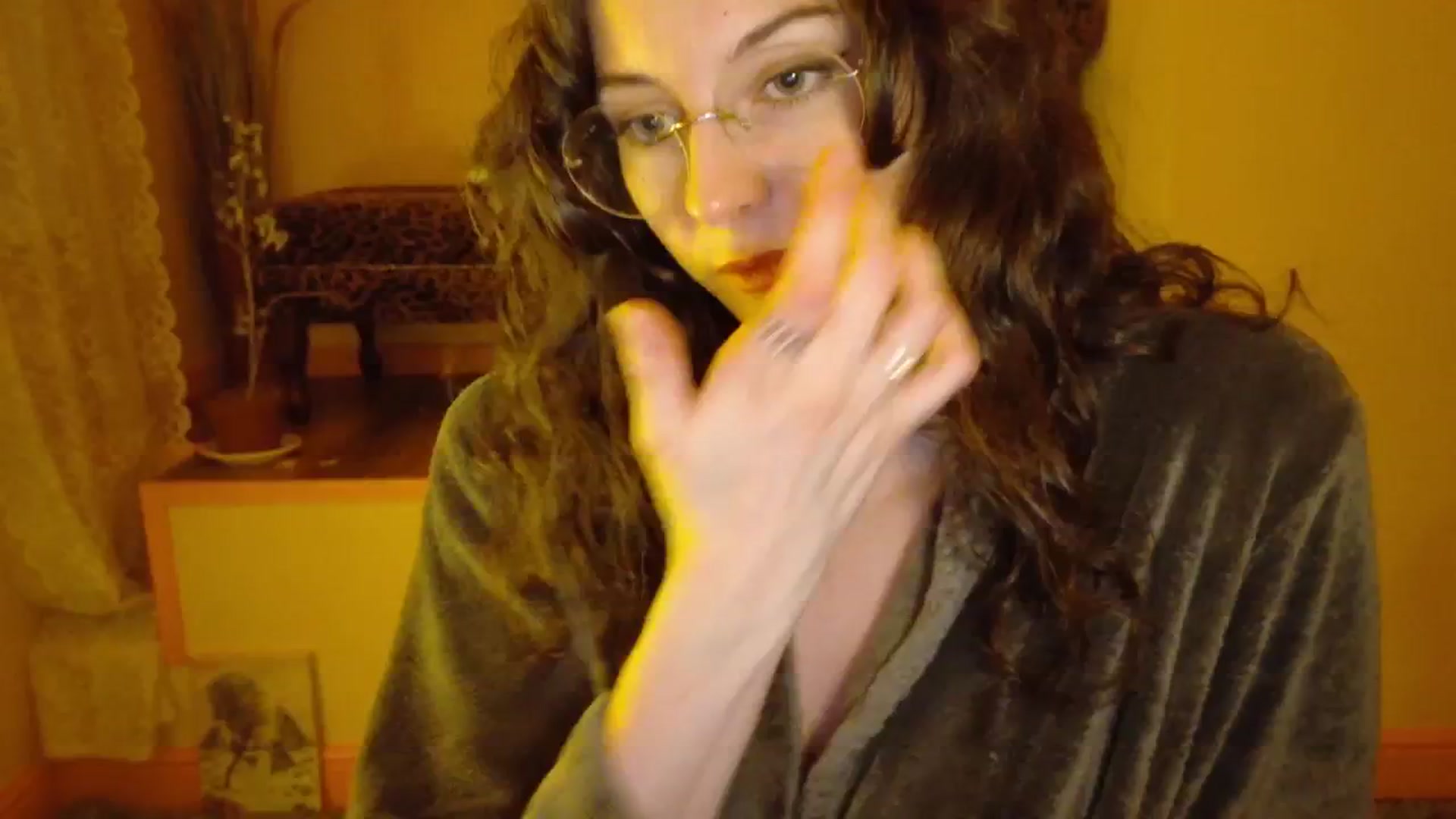 Gallery image thumbnail from porcelaincity's myfreecams stream on, 09/30/2025, 20:51 image 5 of 20