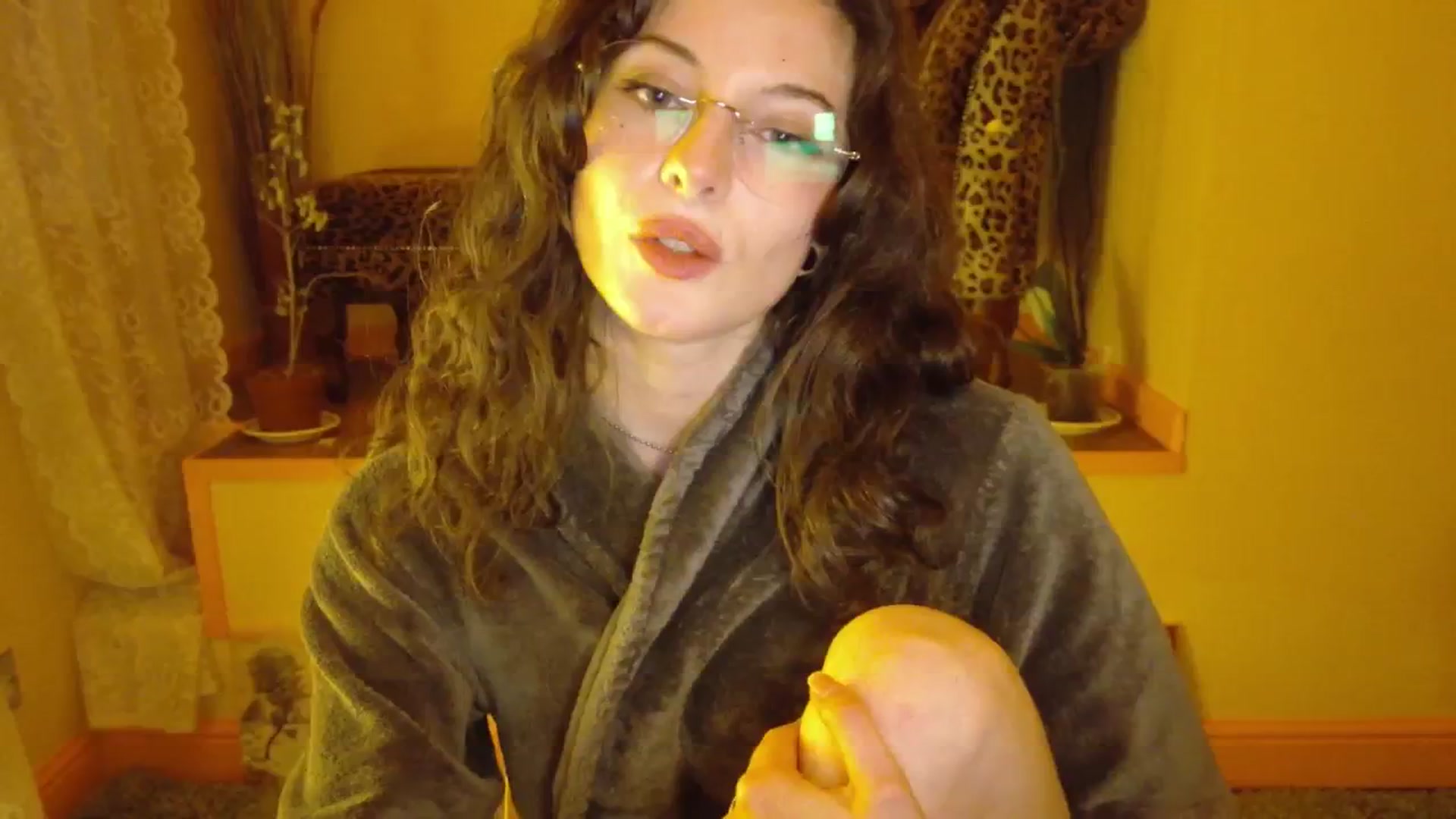 Gallery image thumbnail from porcelaincity's myfreecams stream on, 09/30/2025, 20:51 image 13 of 20