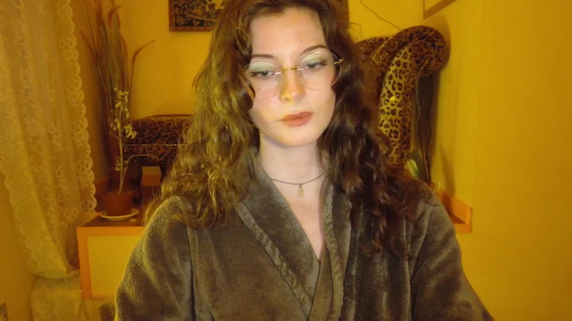 Gallery image thumbnail from porcelaincity's myfreecams stream on, 09/30/2025, 20:51 image 20 of 20