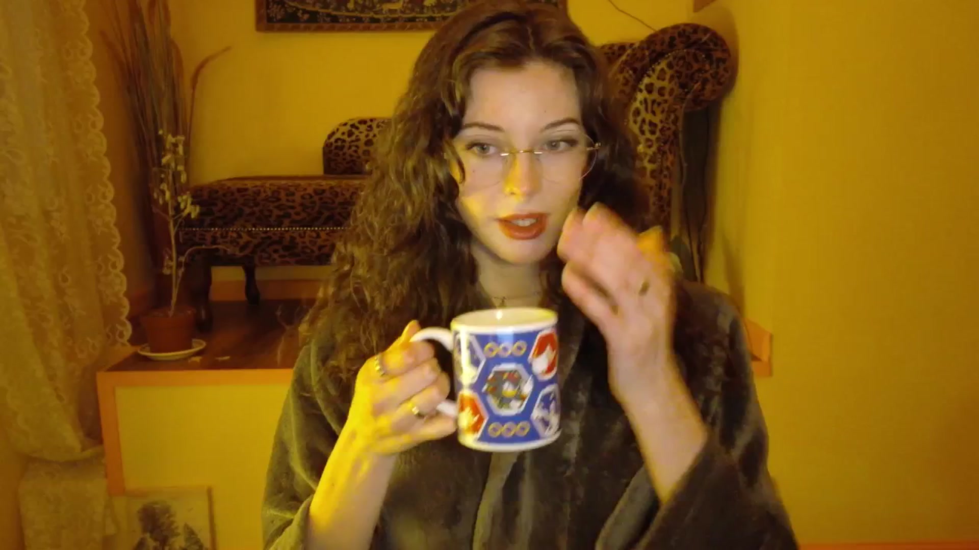 Gallery image thumbnail from porcelaincity's myfreecams stream on, 09/30/2025, 20:51 image 1 of 20